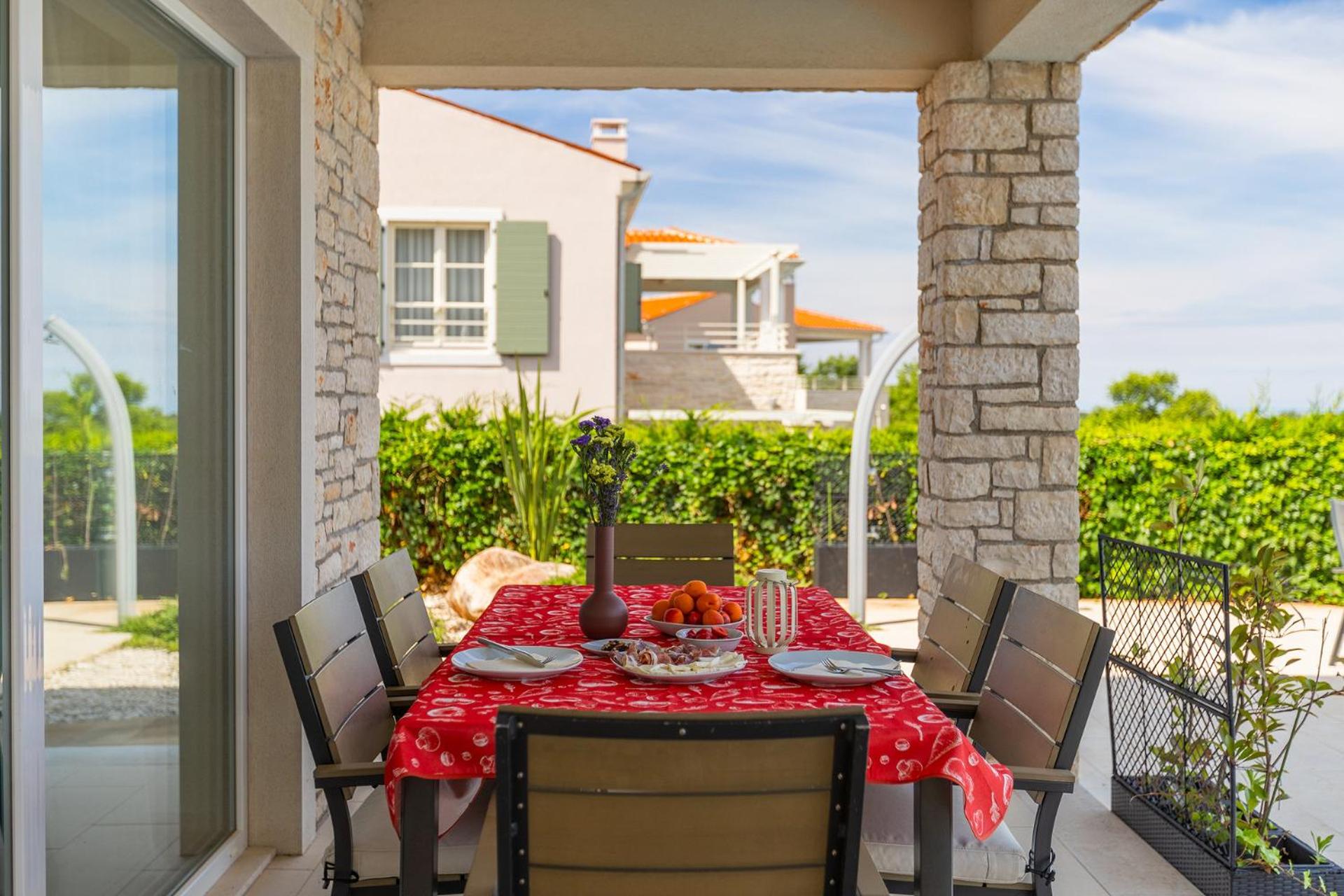 Beautiful Villa Casa Nova with pool in Brtonigla view 5