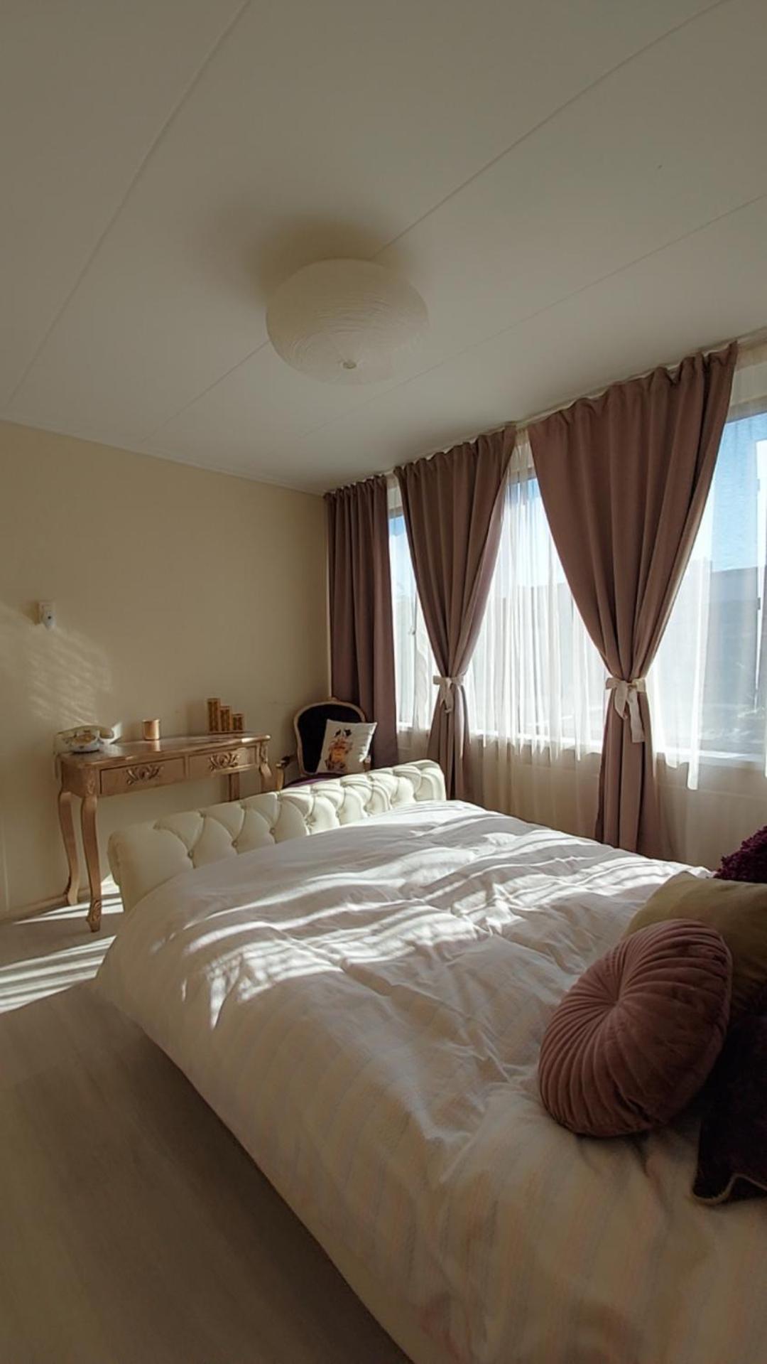 Cozy room in host house near Rotterdam