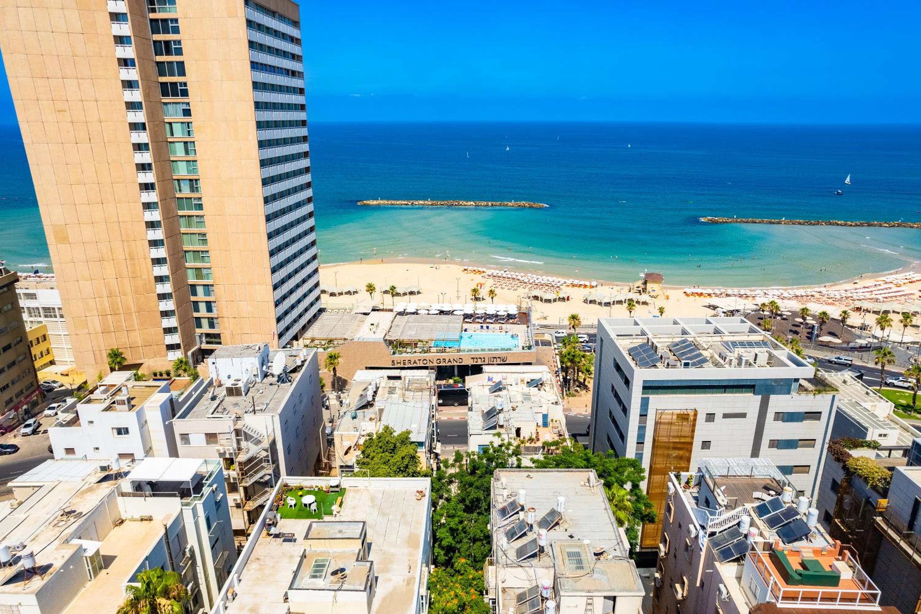 Luxury Apartment - Gordon Beach View 124 view 3