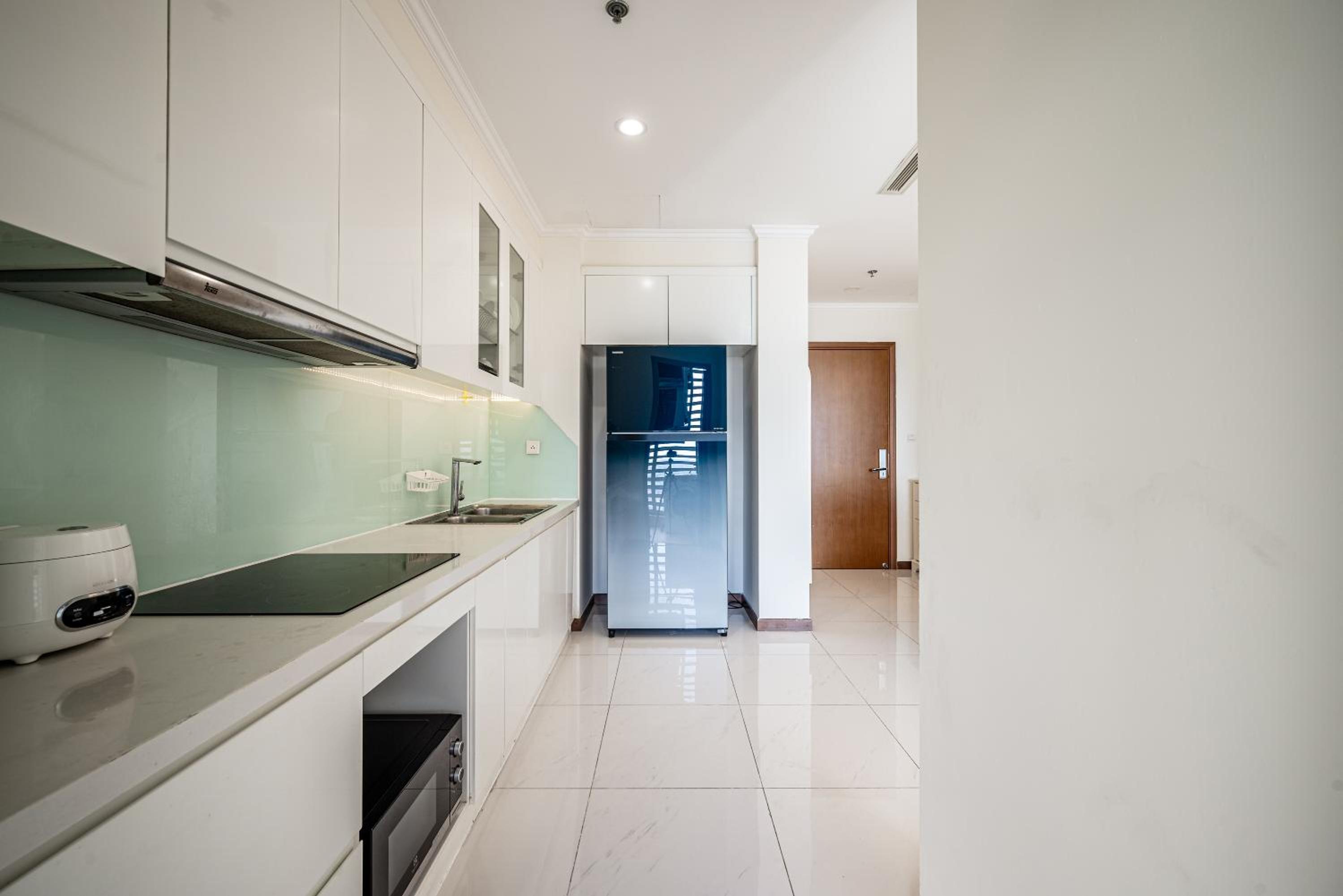CR Concept Serviced Apartment - Vinhomes and Landmark 81