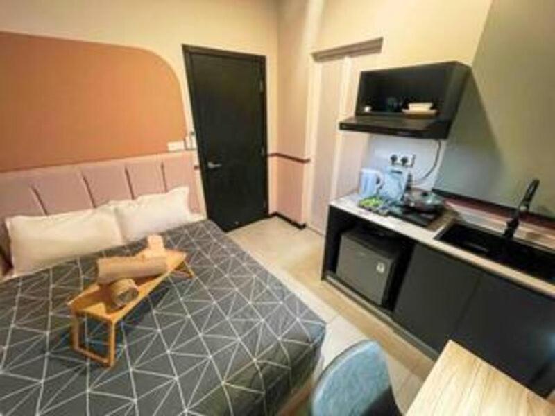 NeuSuite Cozy Studio by GUESTONIC