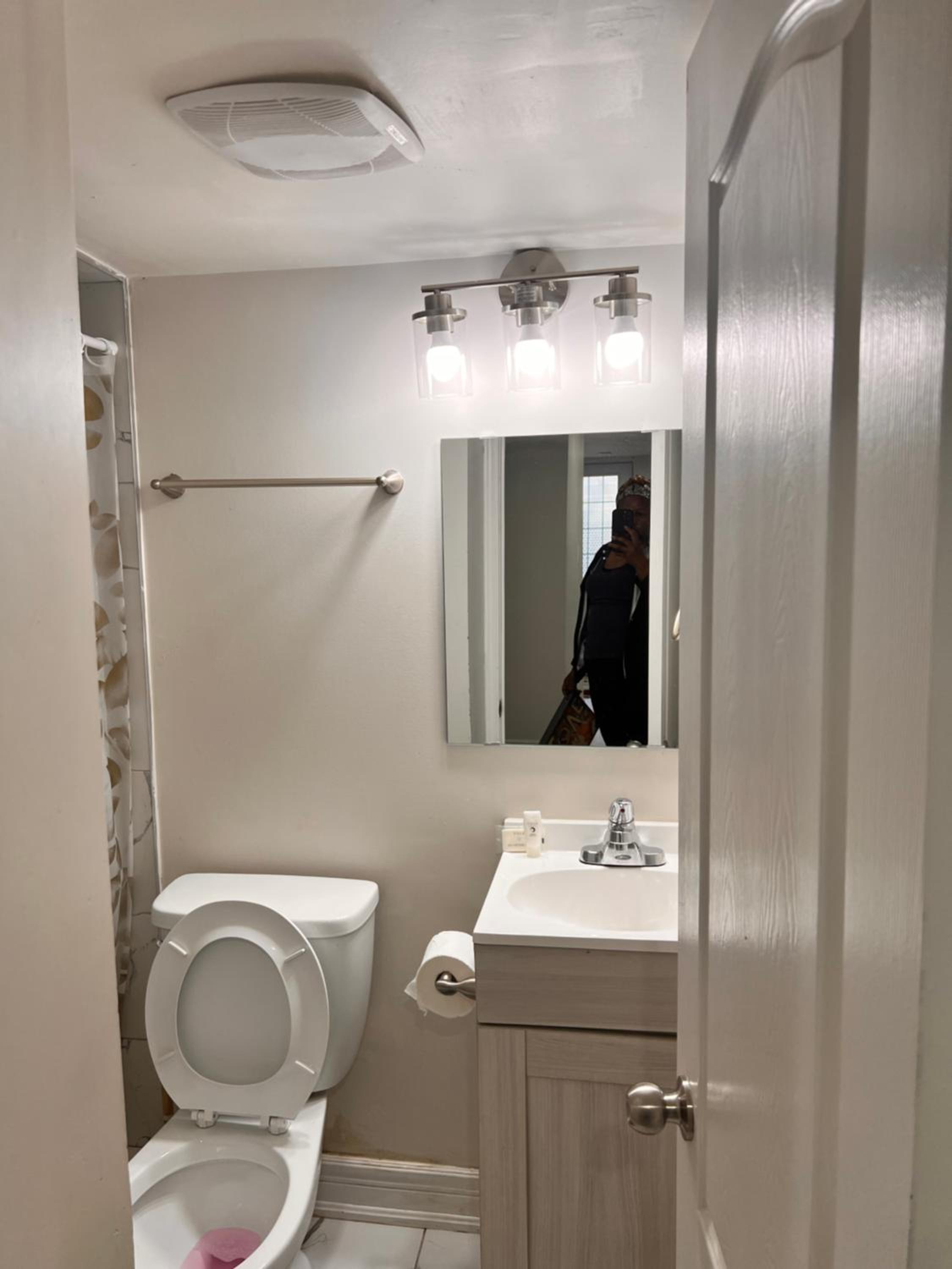 Cozy 1bedroom basement