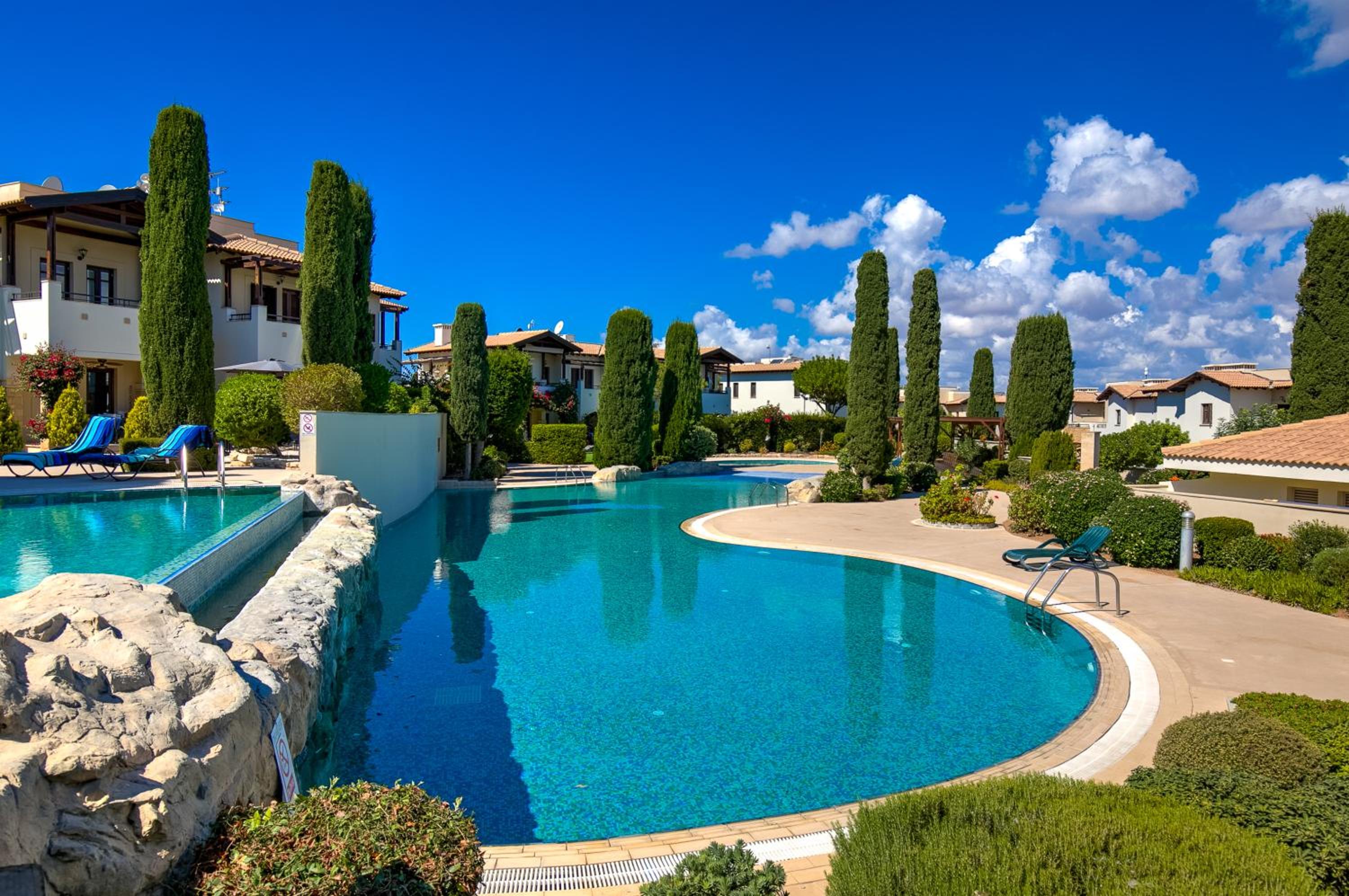 2 bedroom Apartment Chloe with communal pool, Aphrodite Hills Resort