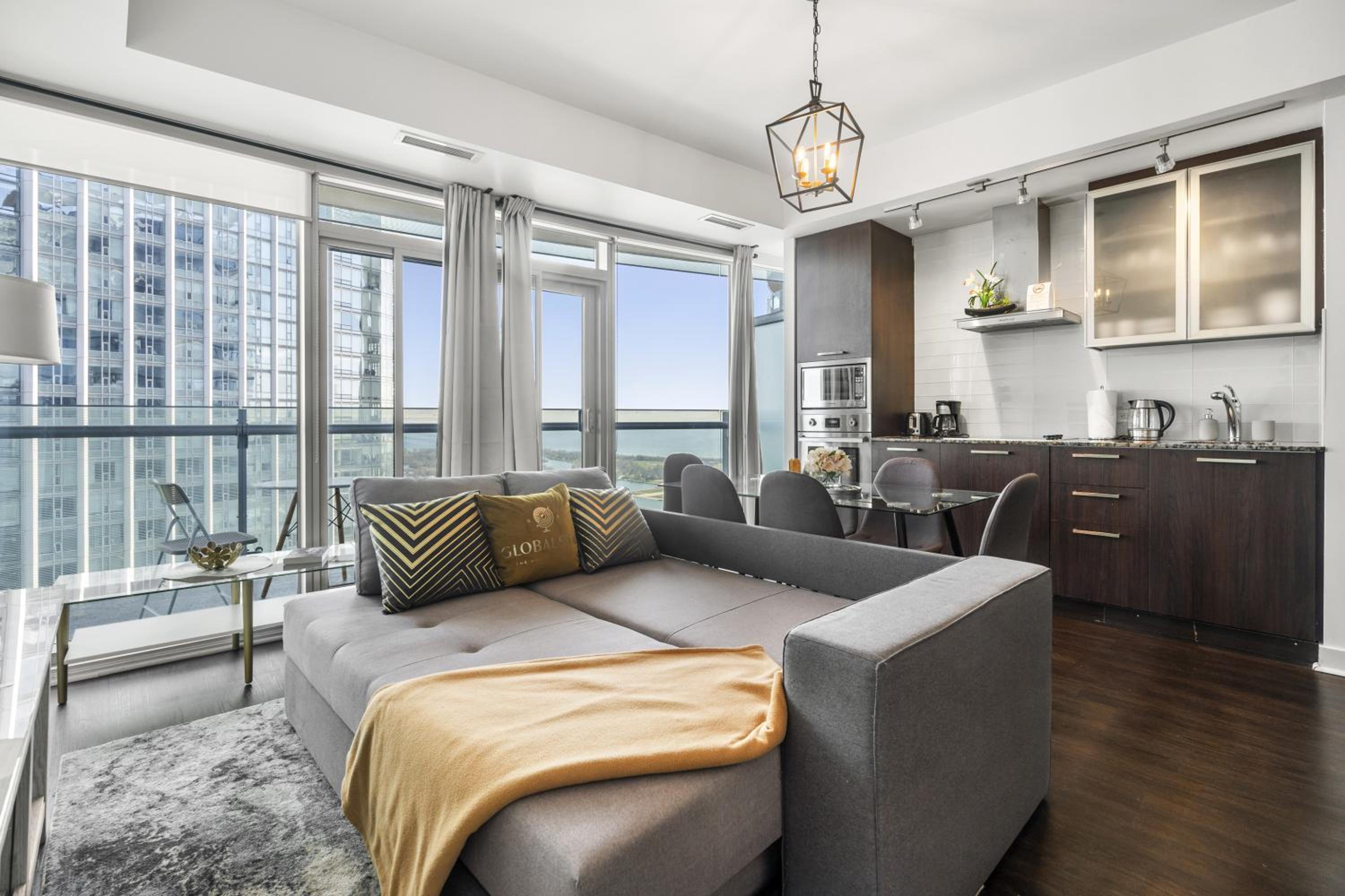 GLOBALSTAY Gorgeous Downtown Apartment