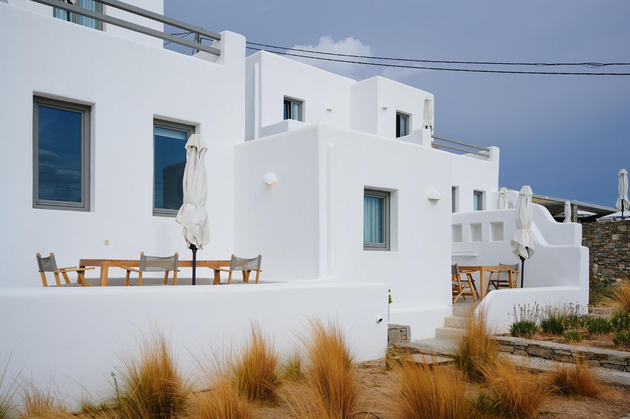 Kymo Luxury Suites Paros — 12