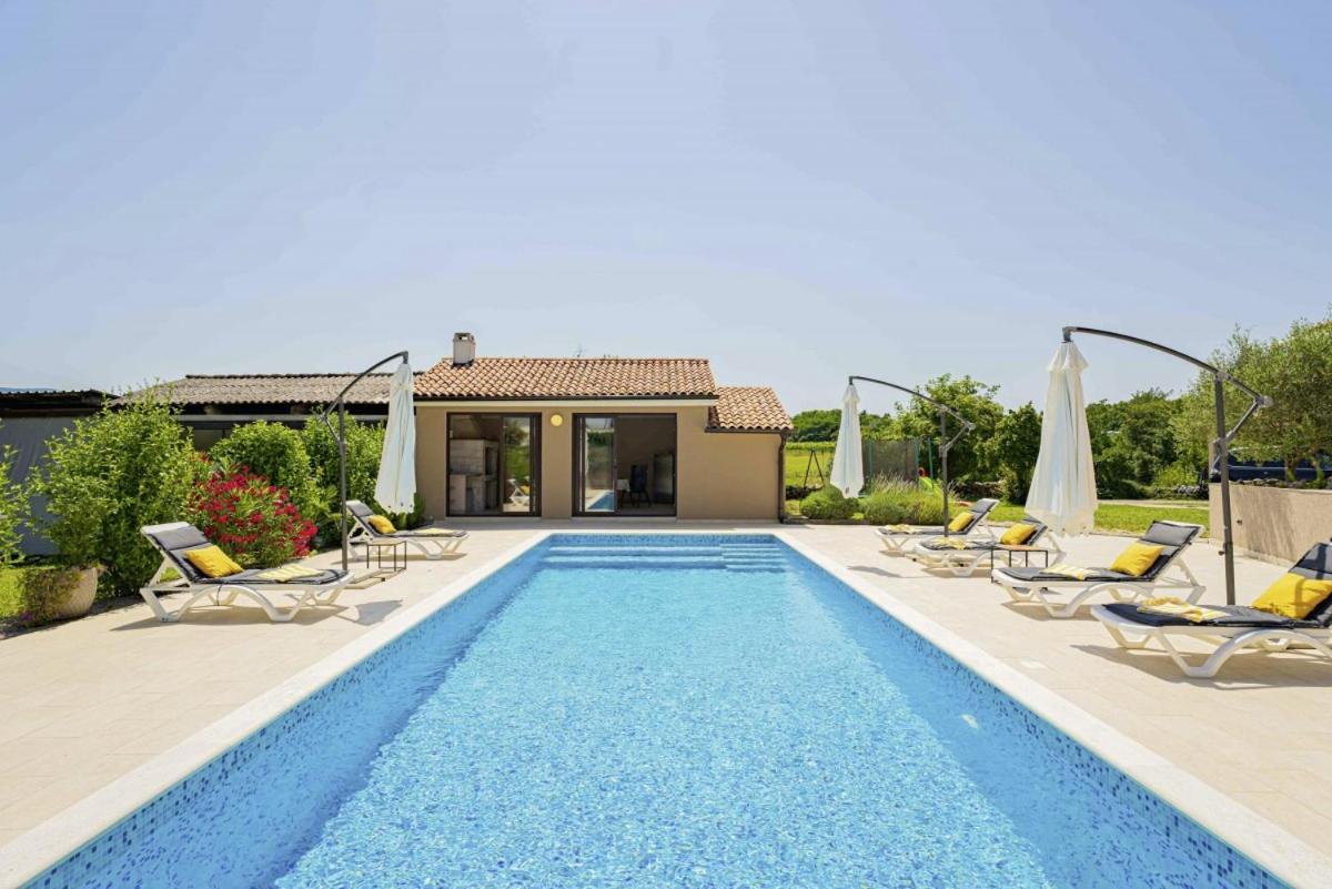 Villa Mendula in Čambarelići - Haus für 6-7 Personen view 2