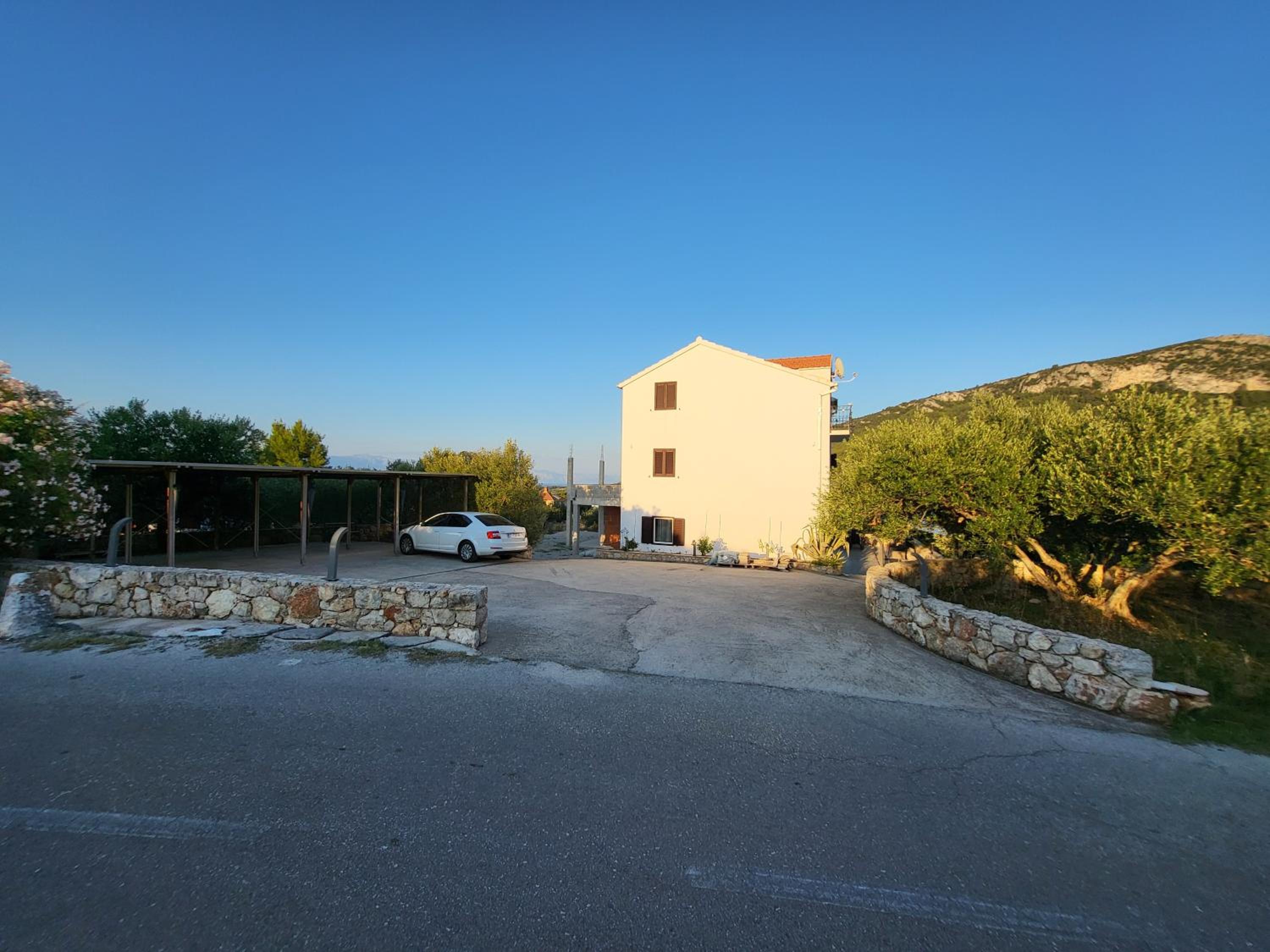 Apartments Pitve