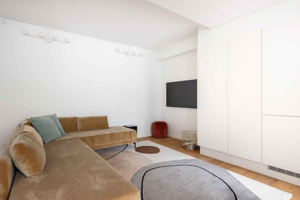 Spacious Double-Apartment for 10 in CPH City Center view 5