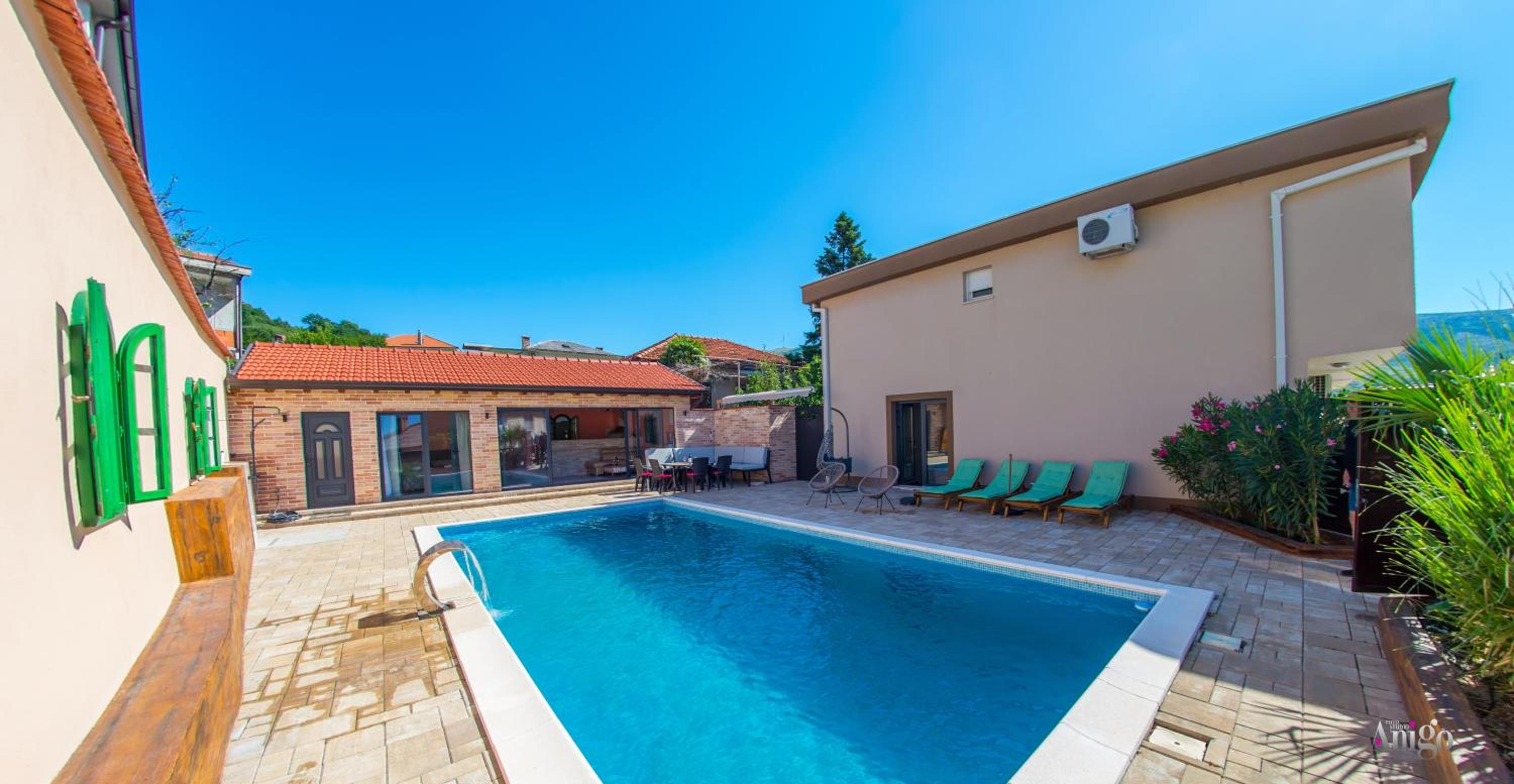 Villa Mira - with private pool