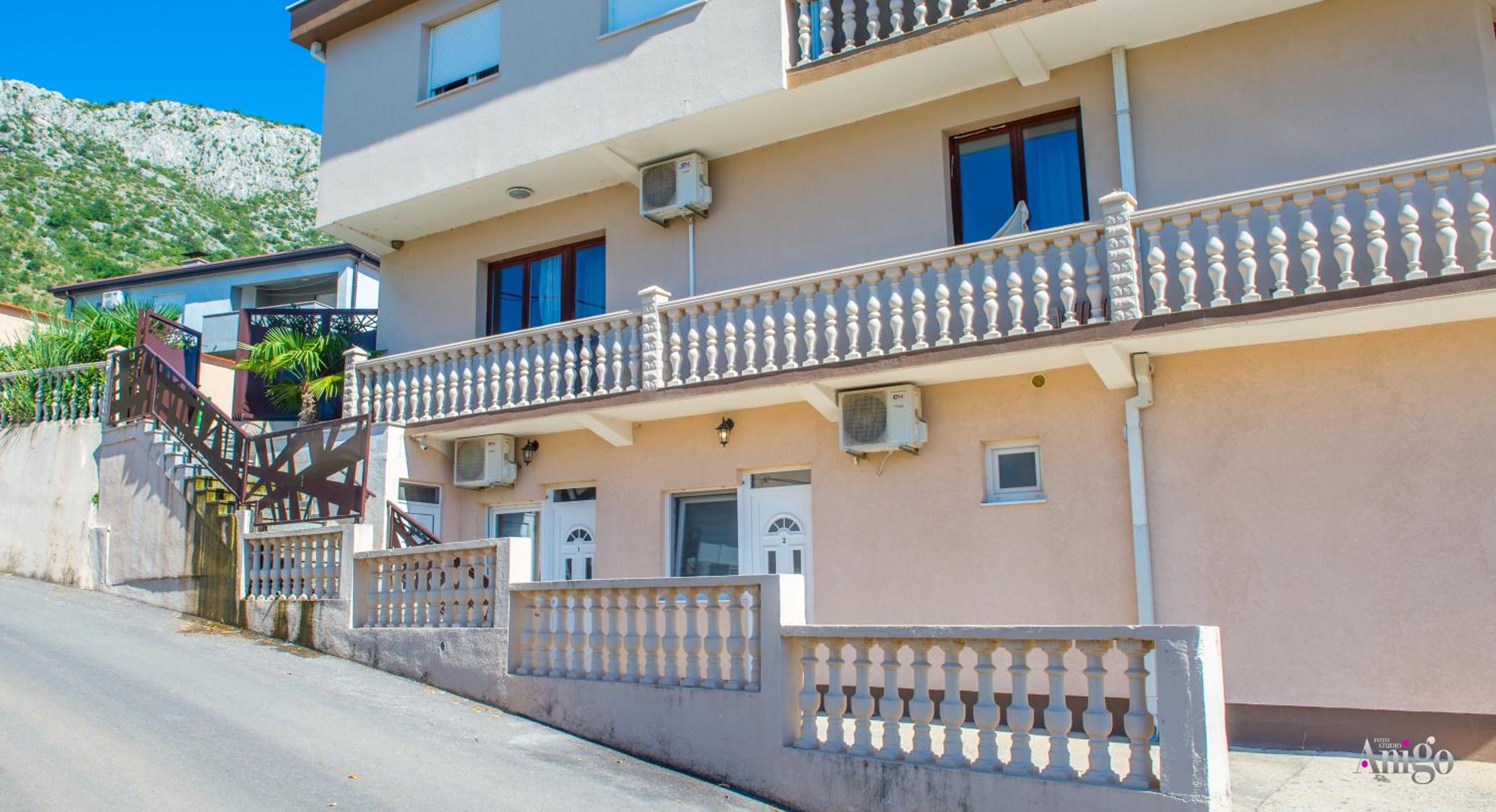 Villa Mira - with private pool