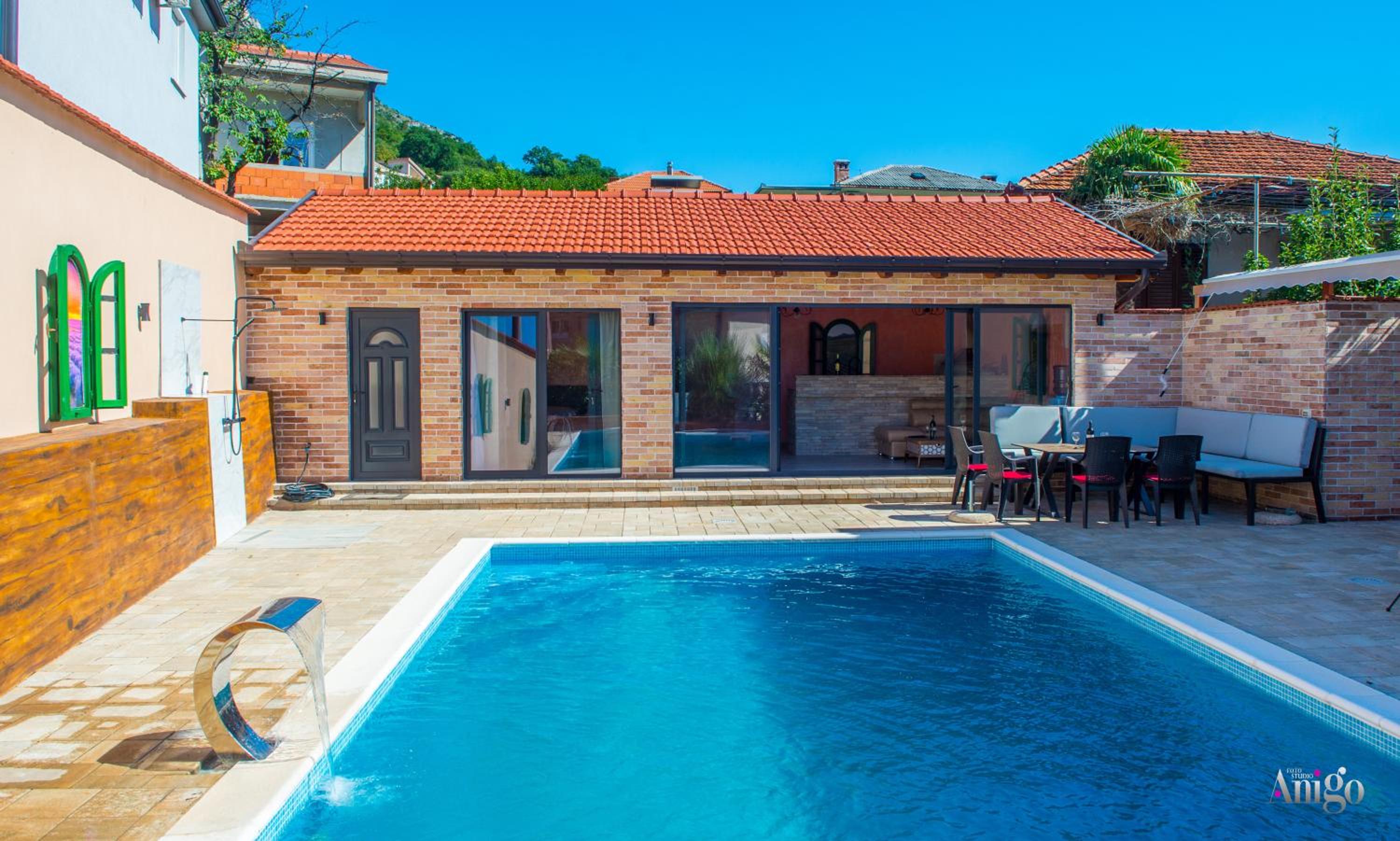 Villa Mira - with private pool