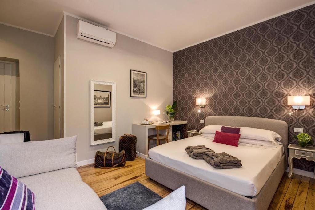 TLV Navona