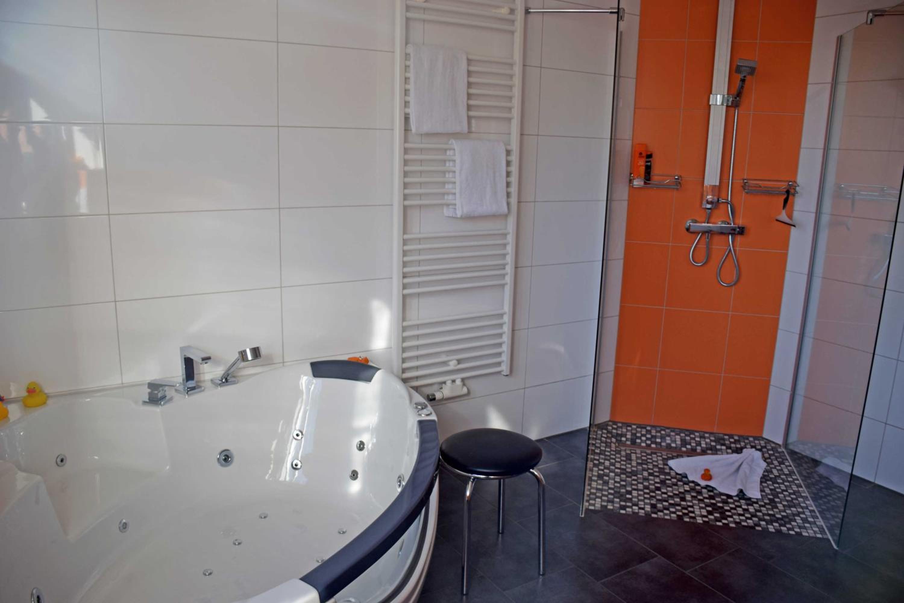 Gutshaus_Appartements mit Kamin_ S