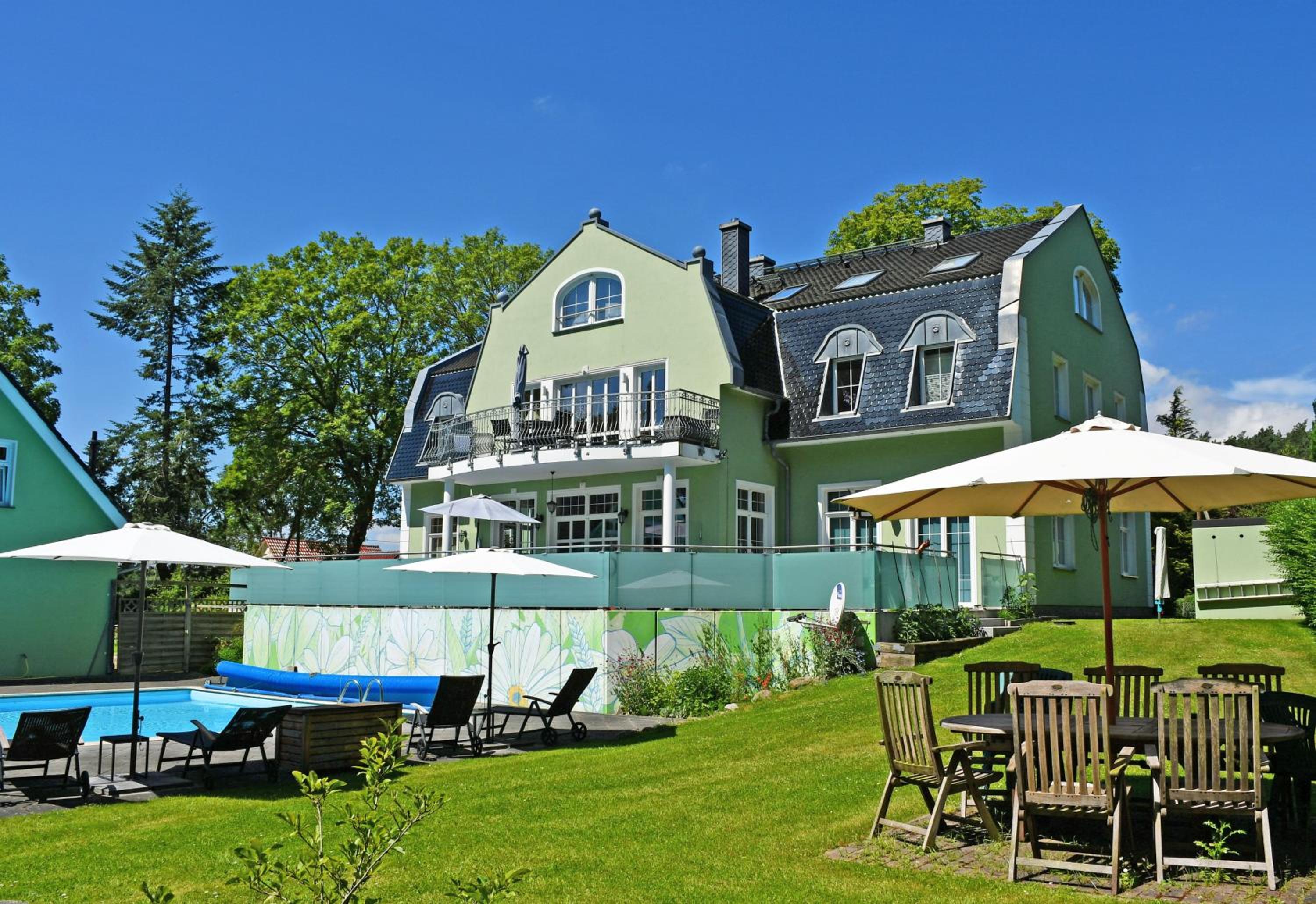 Gutshaus_Appartements mit Kamin_ S
