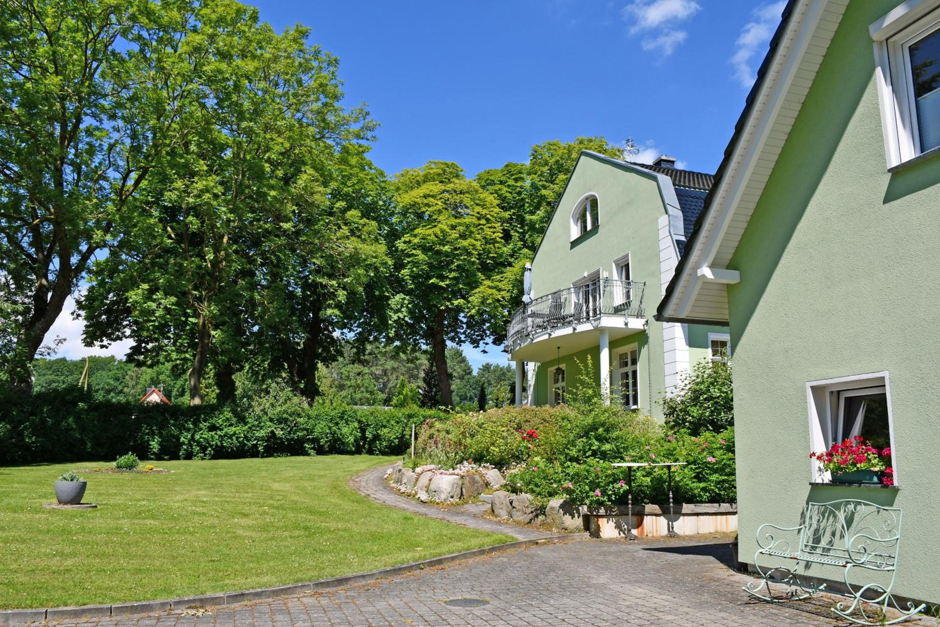 Gutshaus_Appartements mit Kamin_ S