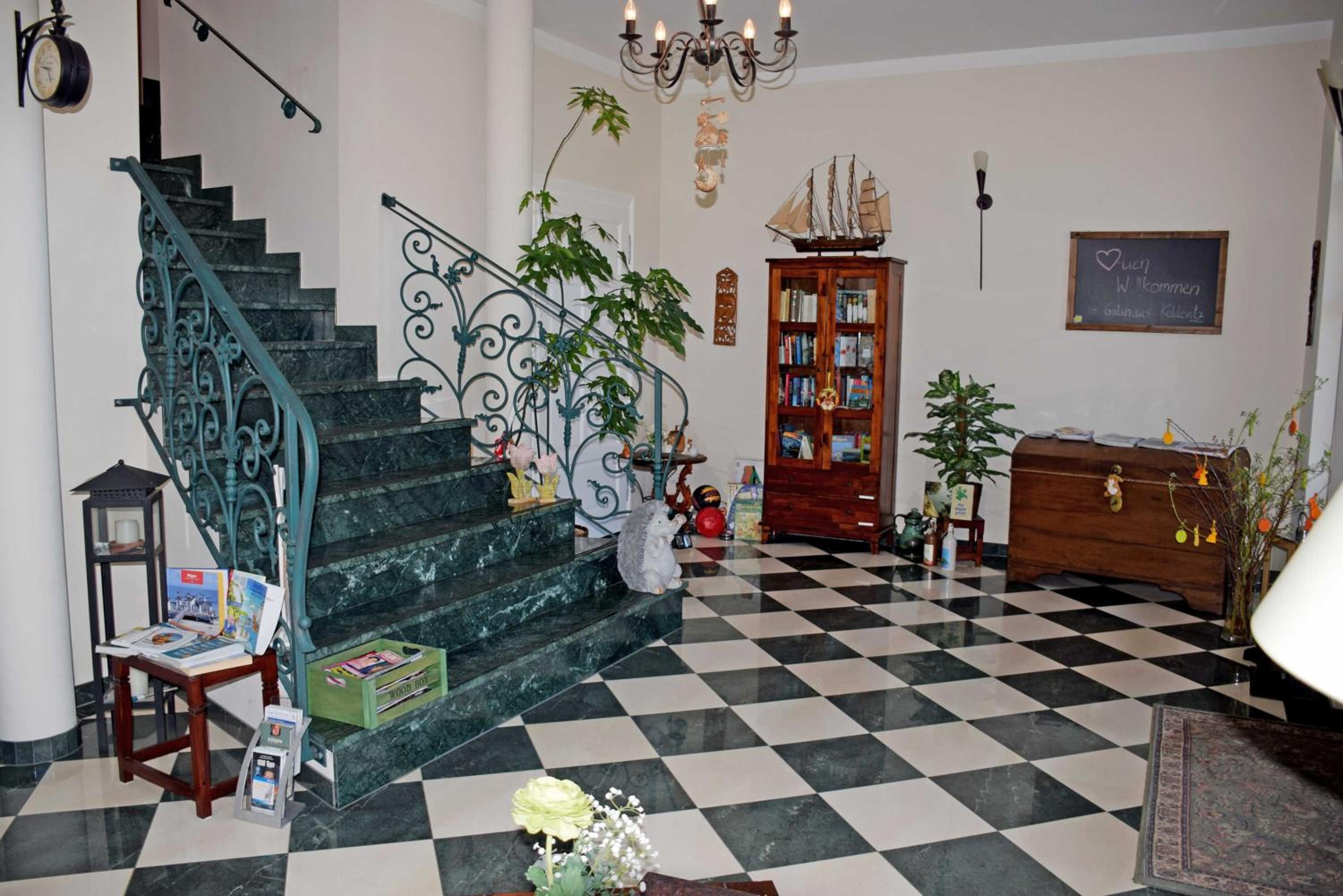Gutshaus_Appartements mit Kamin_ S