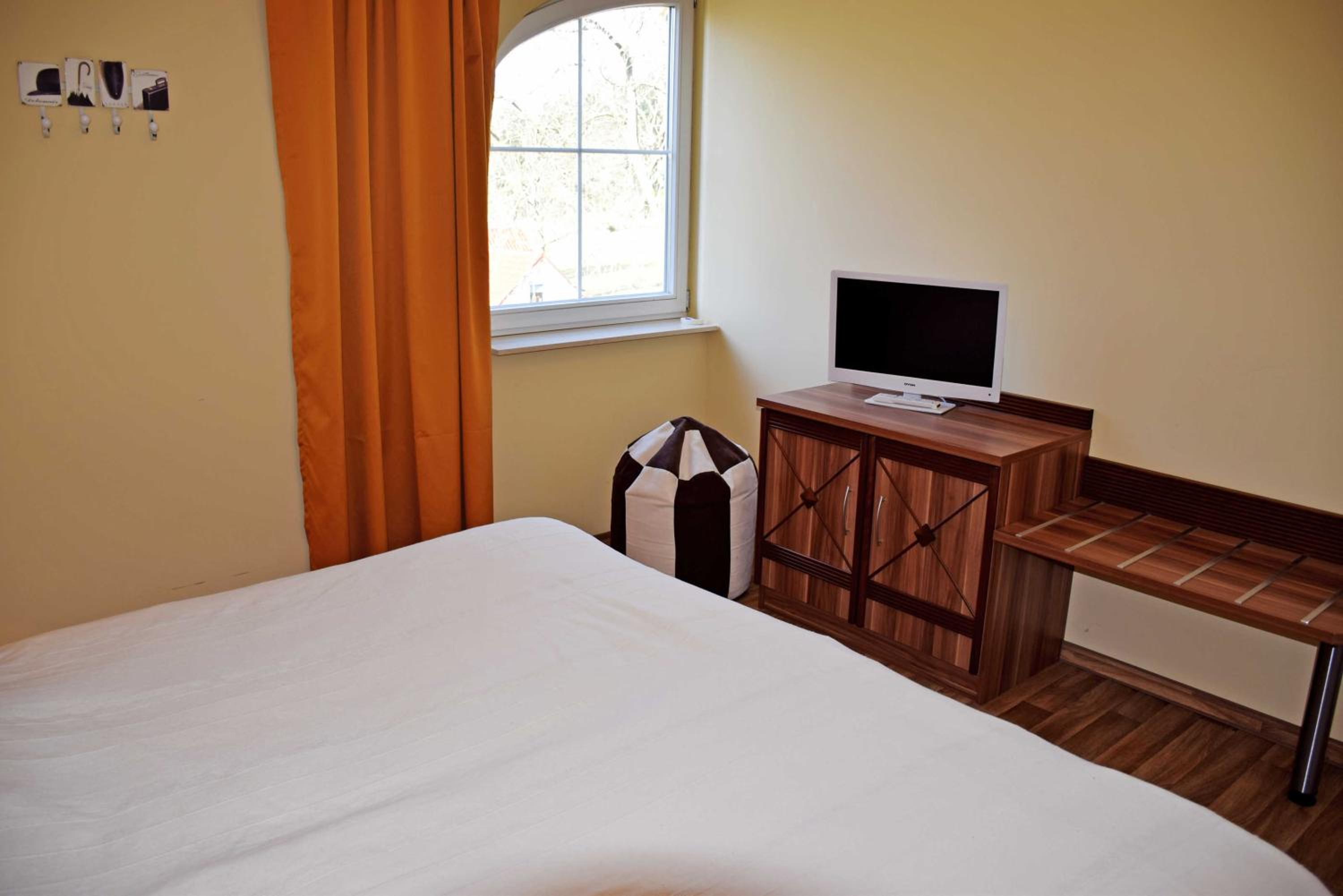 Gutshaus_Appartements mit Kamin_ S
