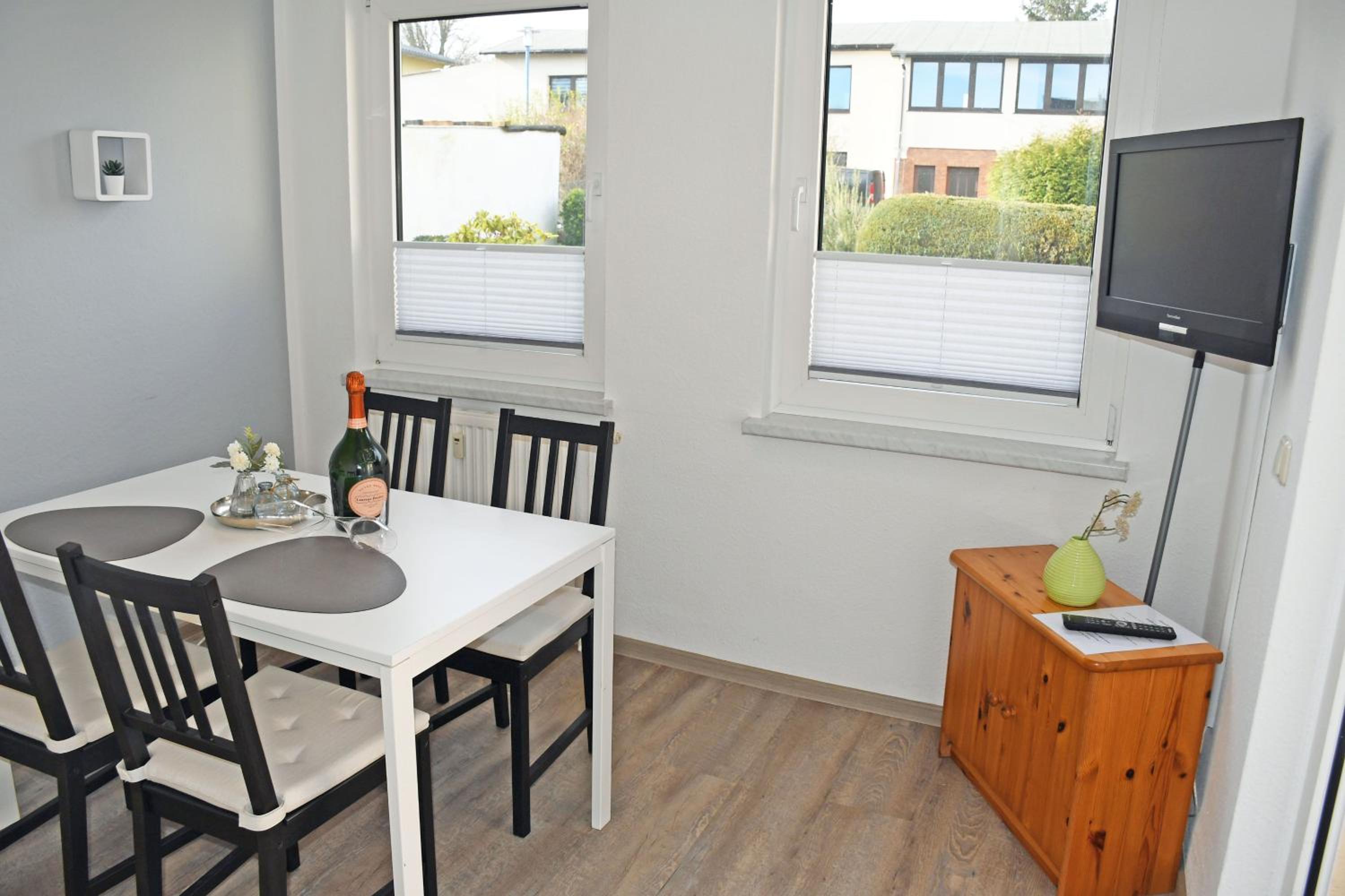 Ferienwohnungen mit Terrasse o Balkon Ostseebad Göhren HA