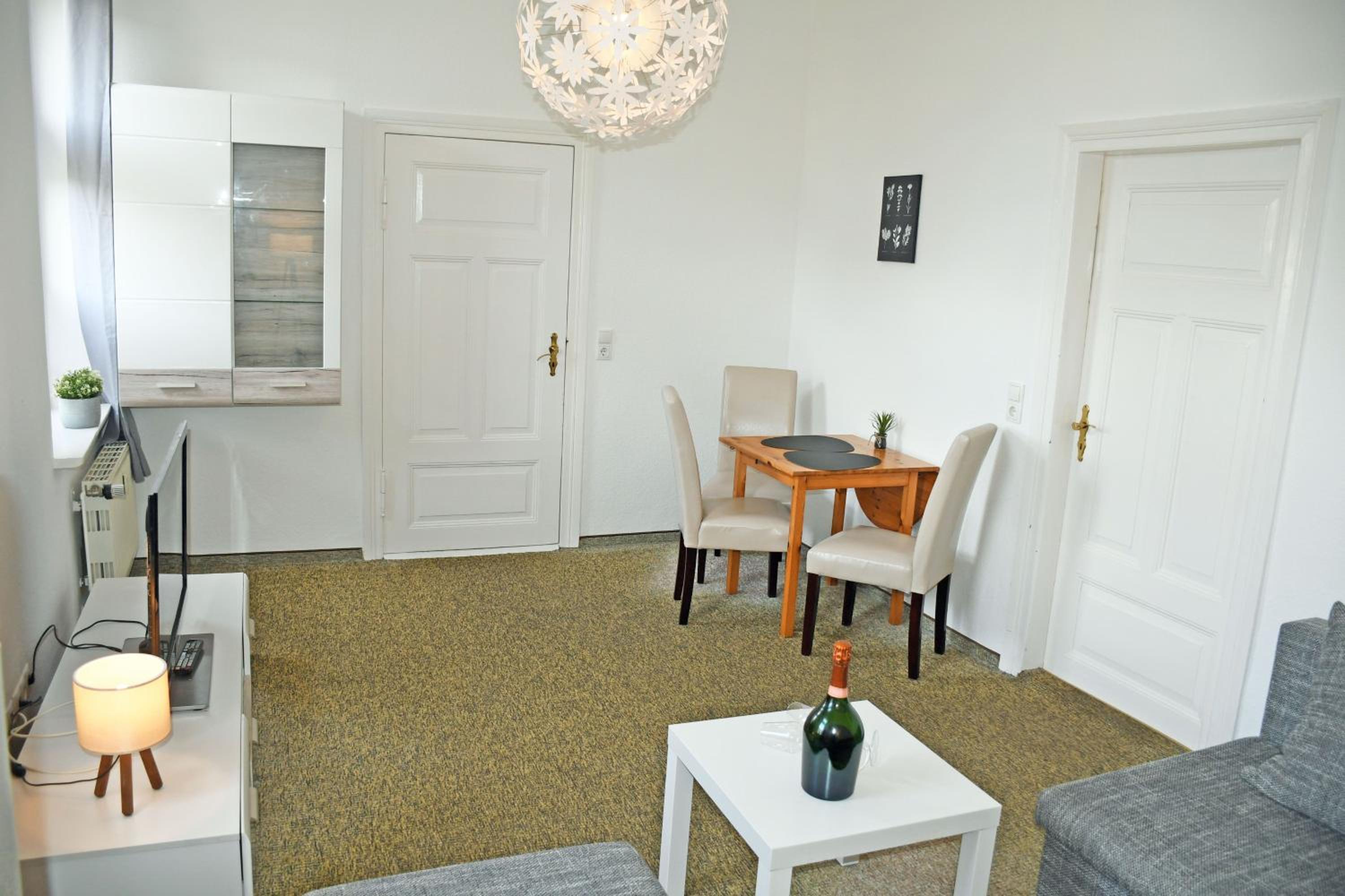 Ferienwohnungen mit Terrasse o Balkon Ostseebad Göhren HA