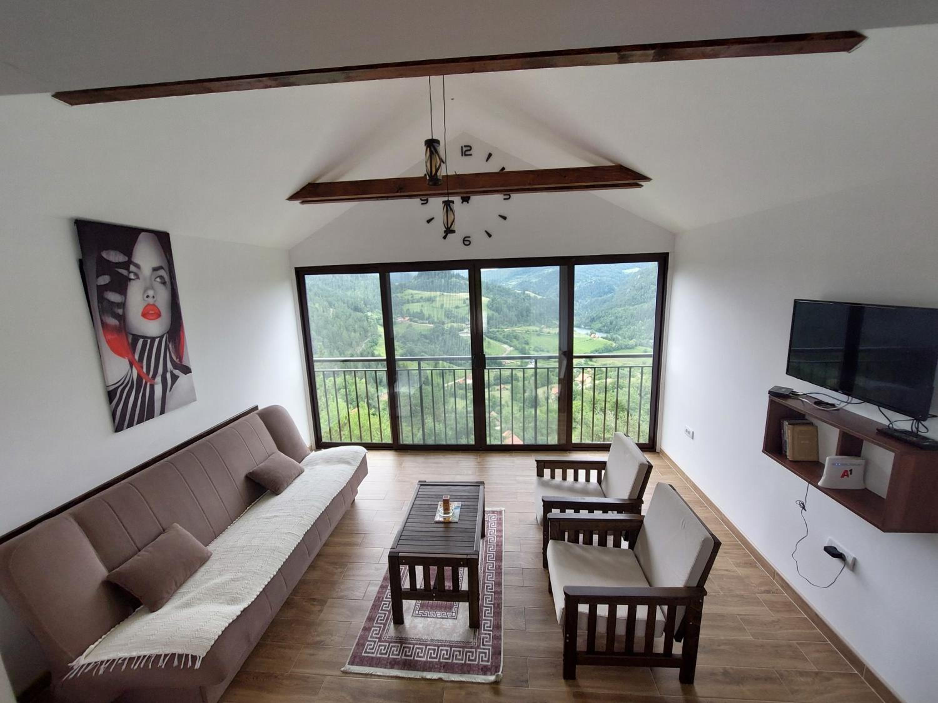 Apartmani Tarsko Jezero view 2