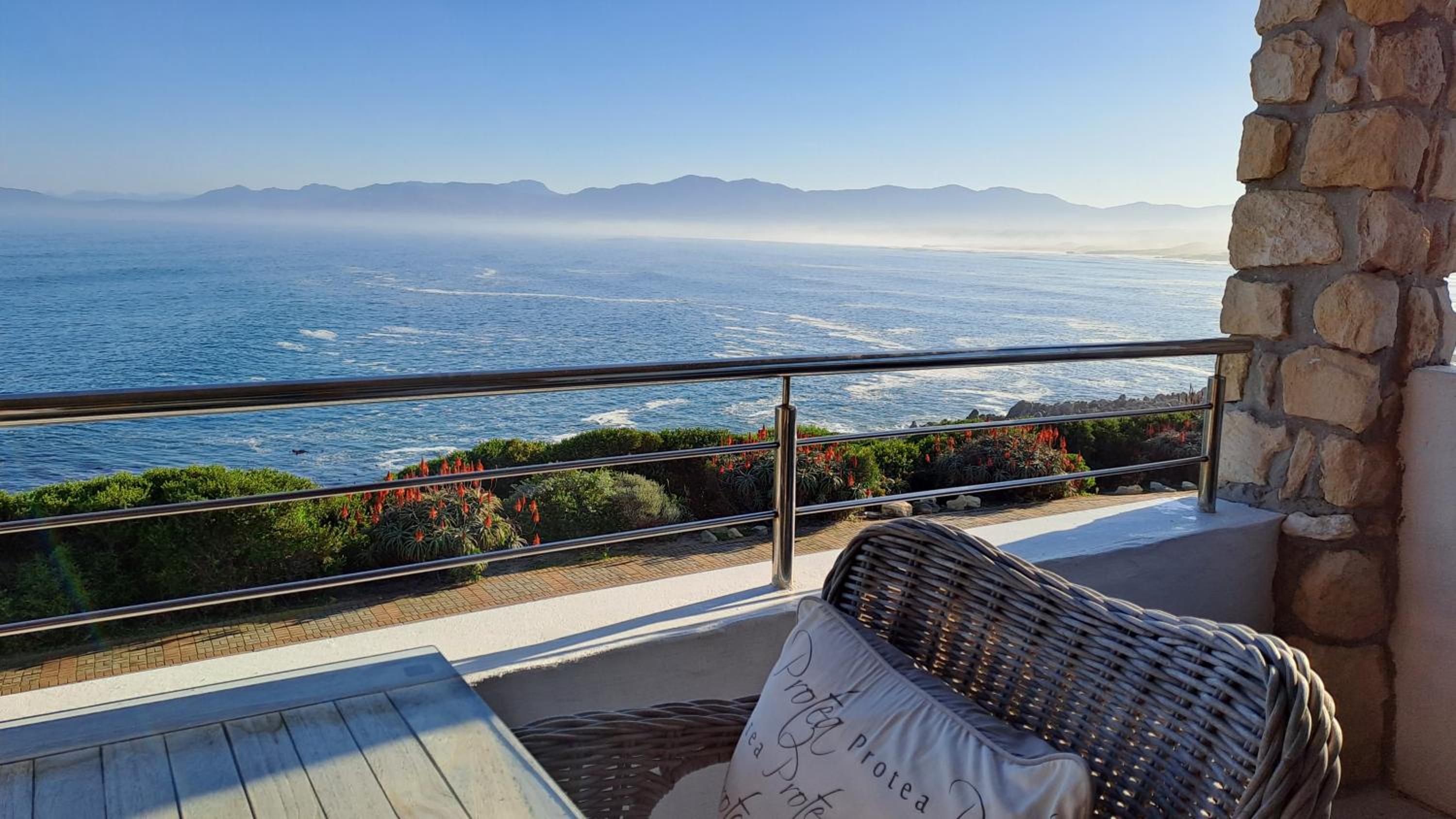 Kleinzee Oceanfront Guesthouse