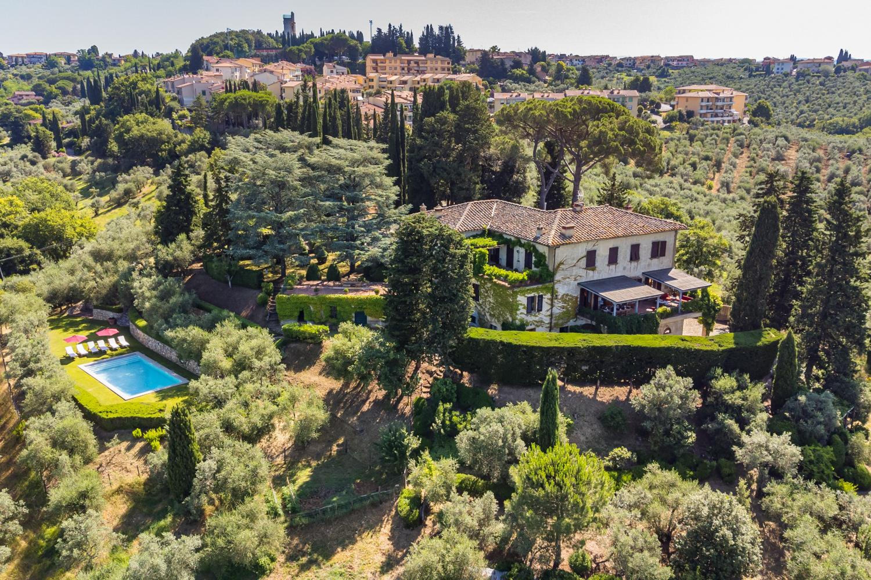 Villa D'Agnola by Mmega