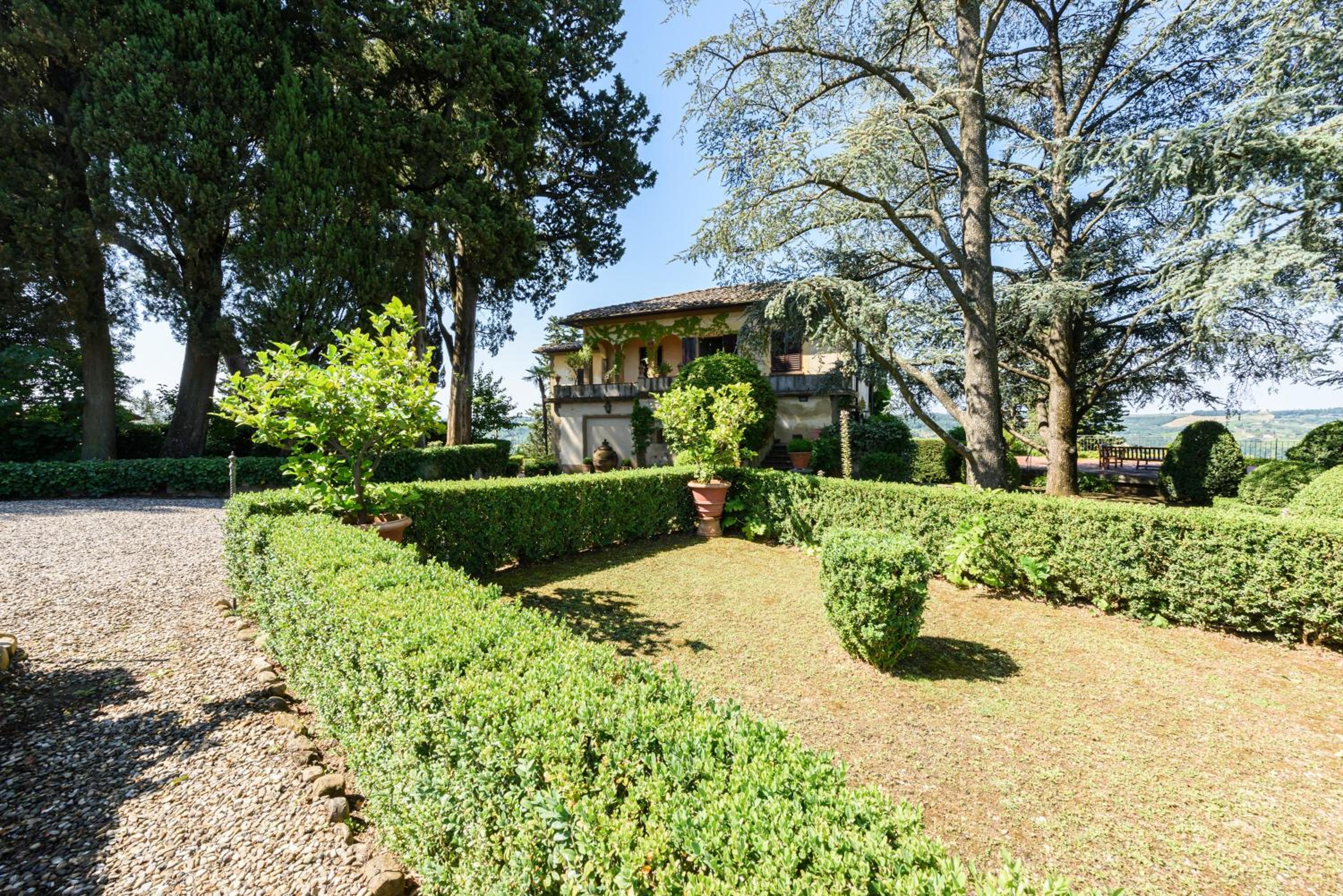 Villa D'Agnola by Mmega