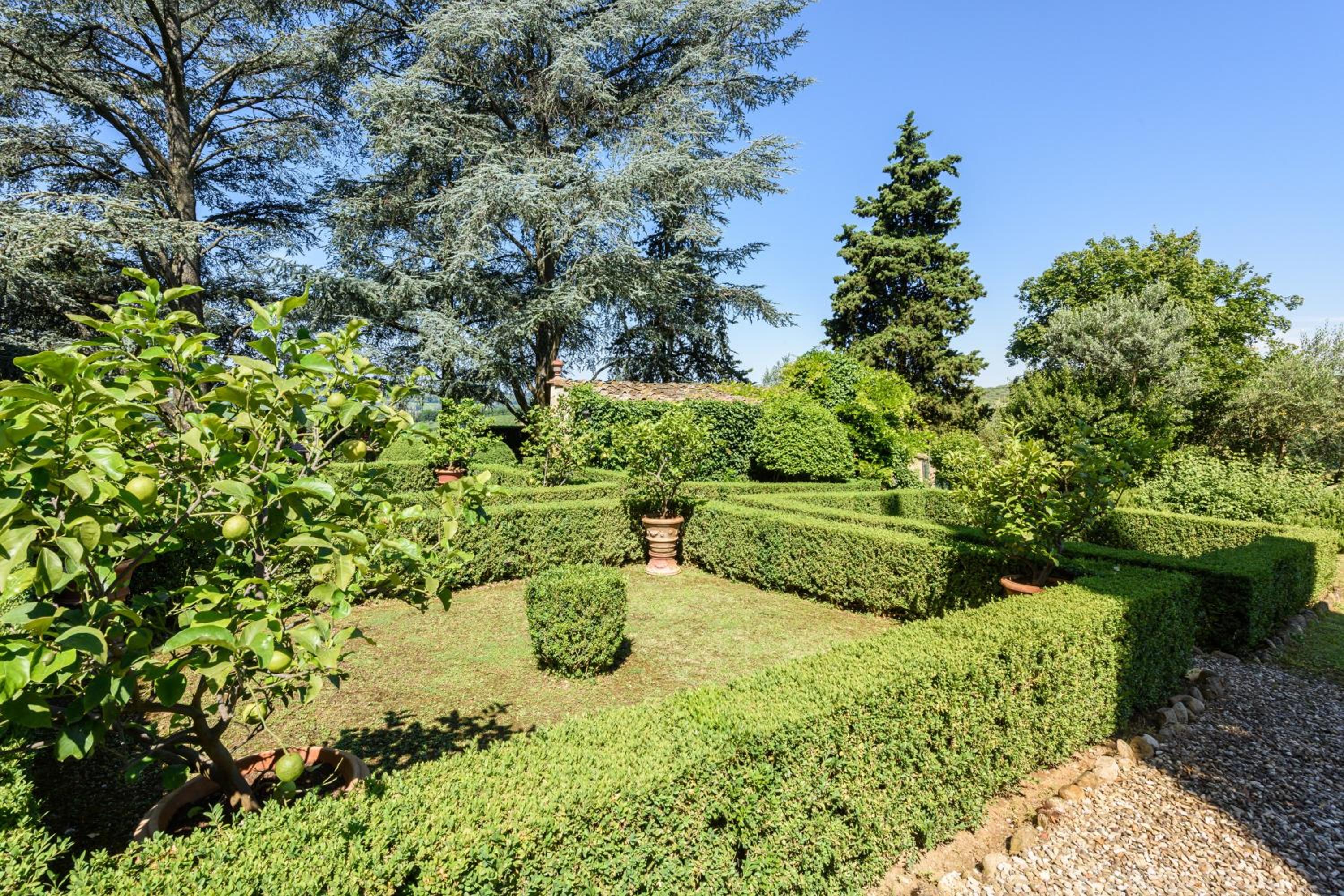 Villa D'Agnola by Mmega