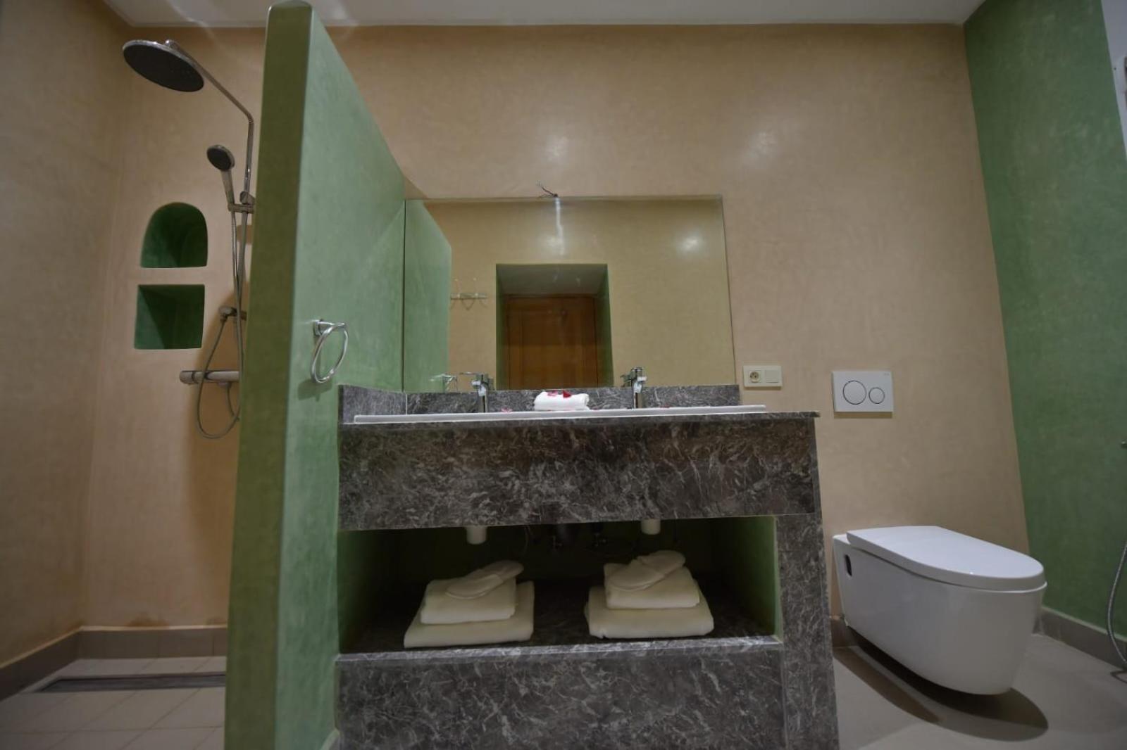 Riad Bam Blue