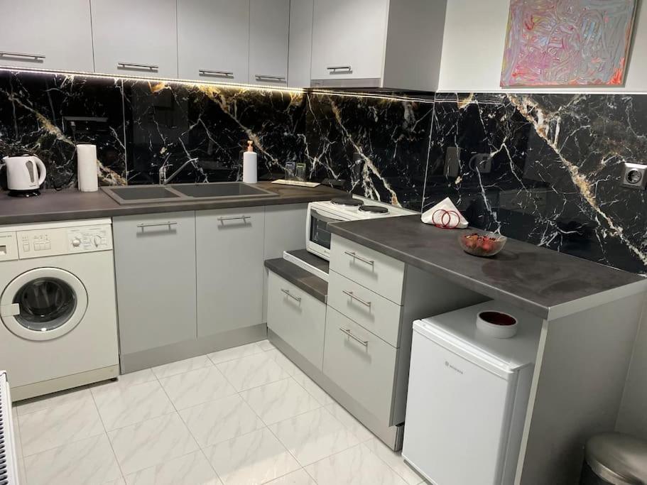 Urban Chic Flat Pagrati Athens