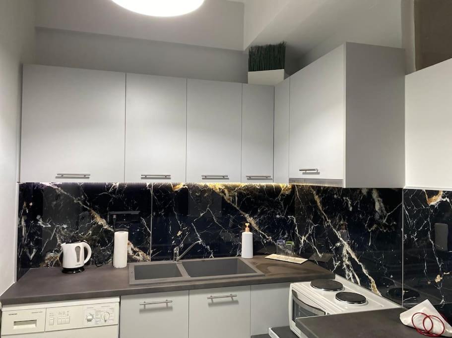 Urban Chic Flat Pagrati Athens