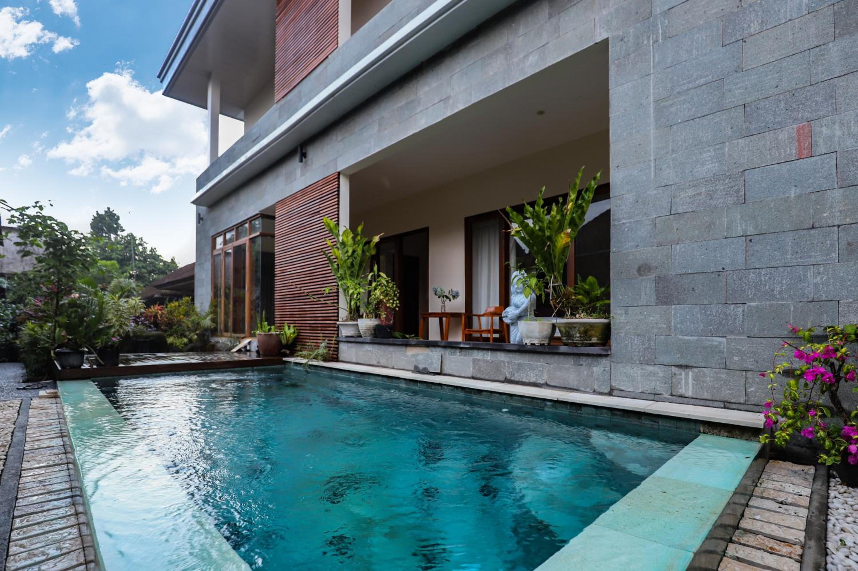 Central Ubud Modern Apartments and Private Kitchen - 3