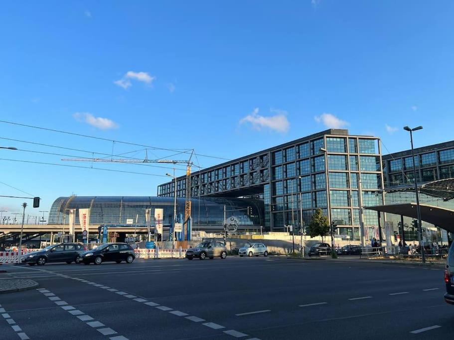 Luxurious Studio in Mitte Next to the Berlin Central Train Station Hauptbahnhof