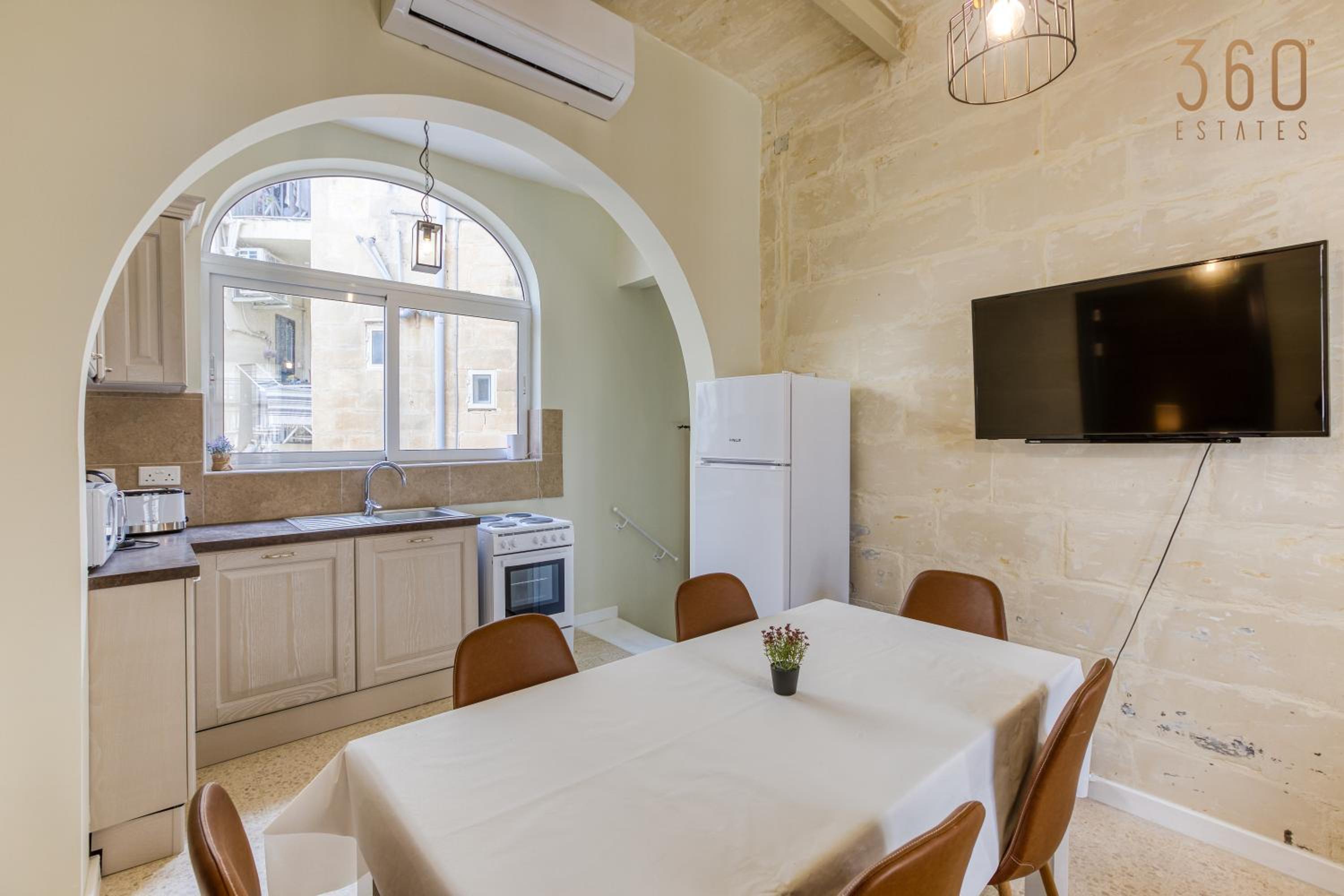 Spectacular 5BR Townhouse located in Sliema by 360 Estates view 5