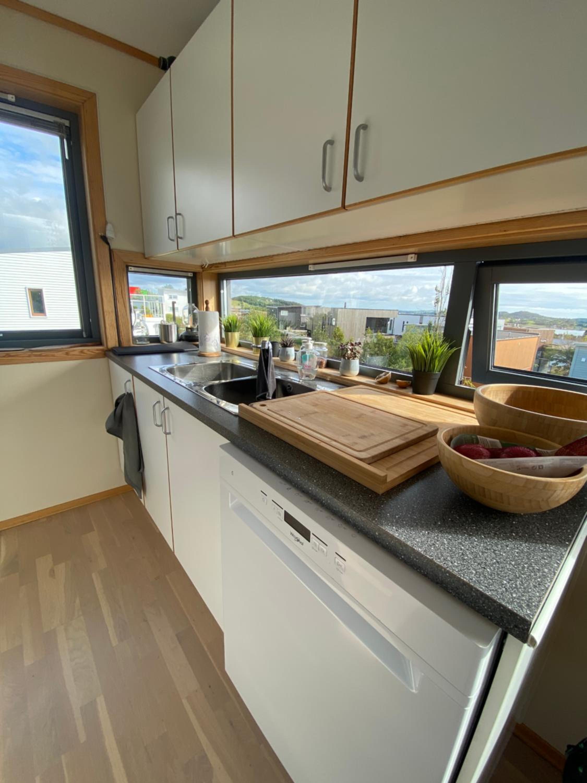 Cozy apartment with sea view, 5 min from ONS view 4