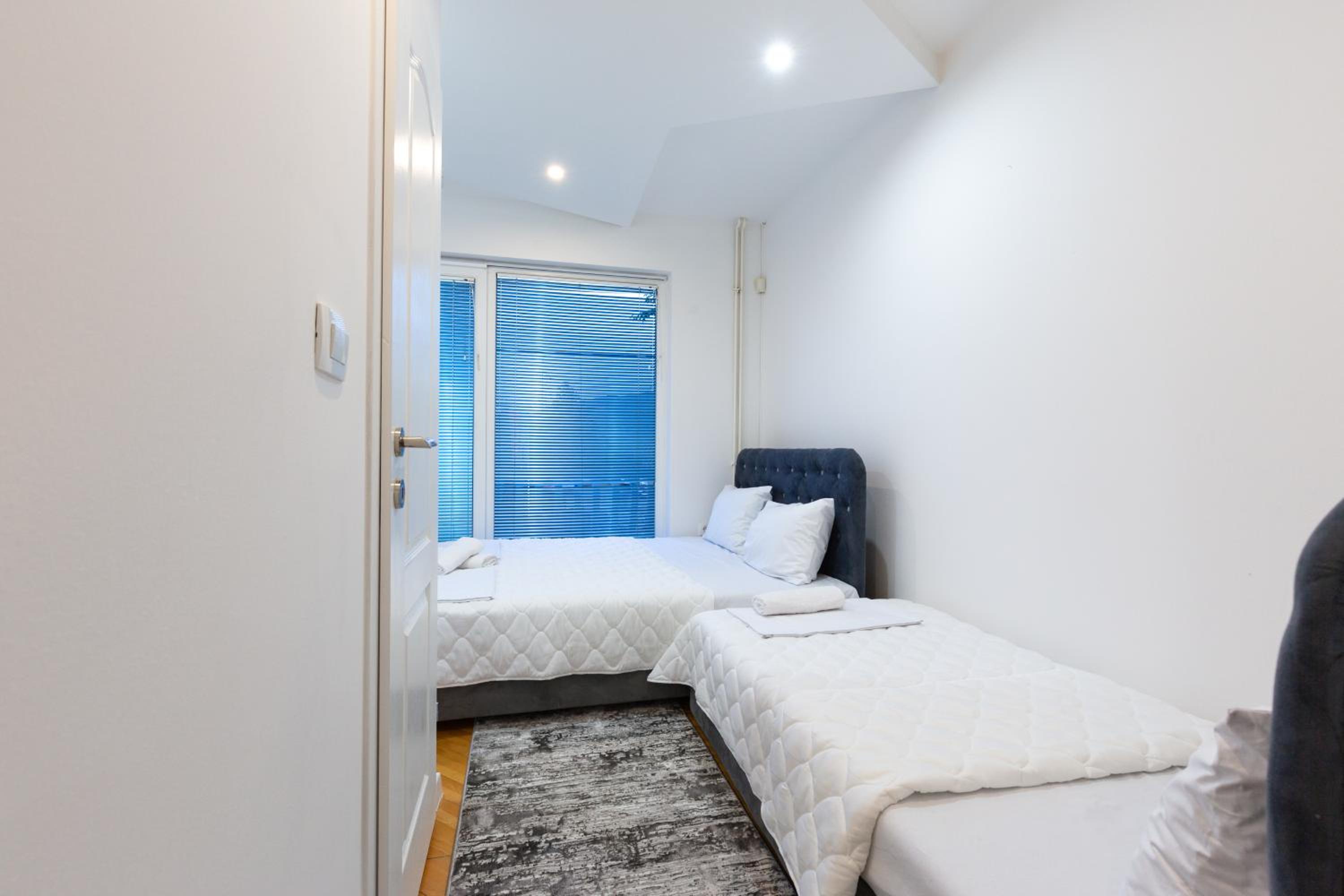 Evergreen Apartments
