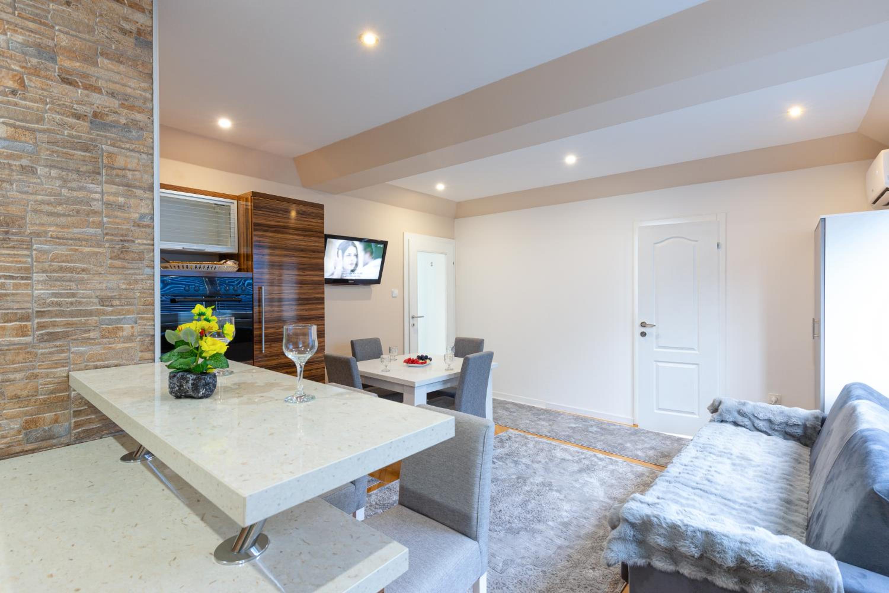Evergreen Apartments