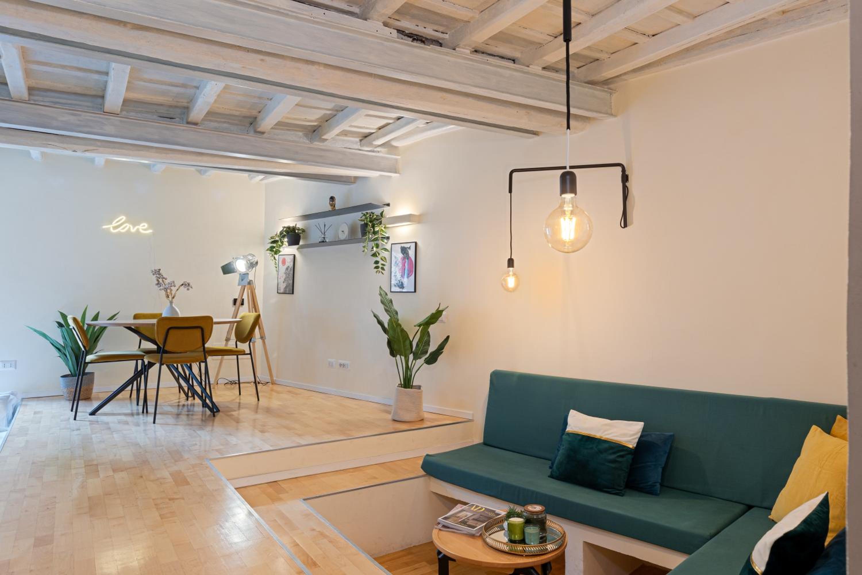 Cantoni 4A - Loft at Colosseum