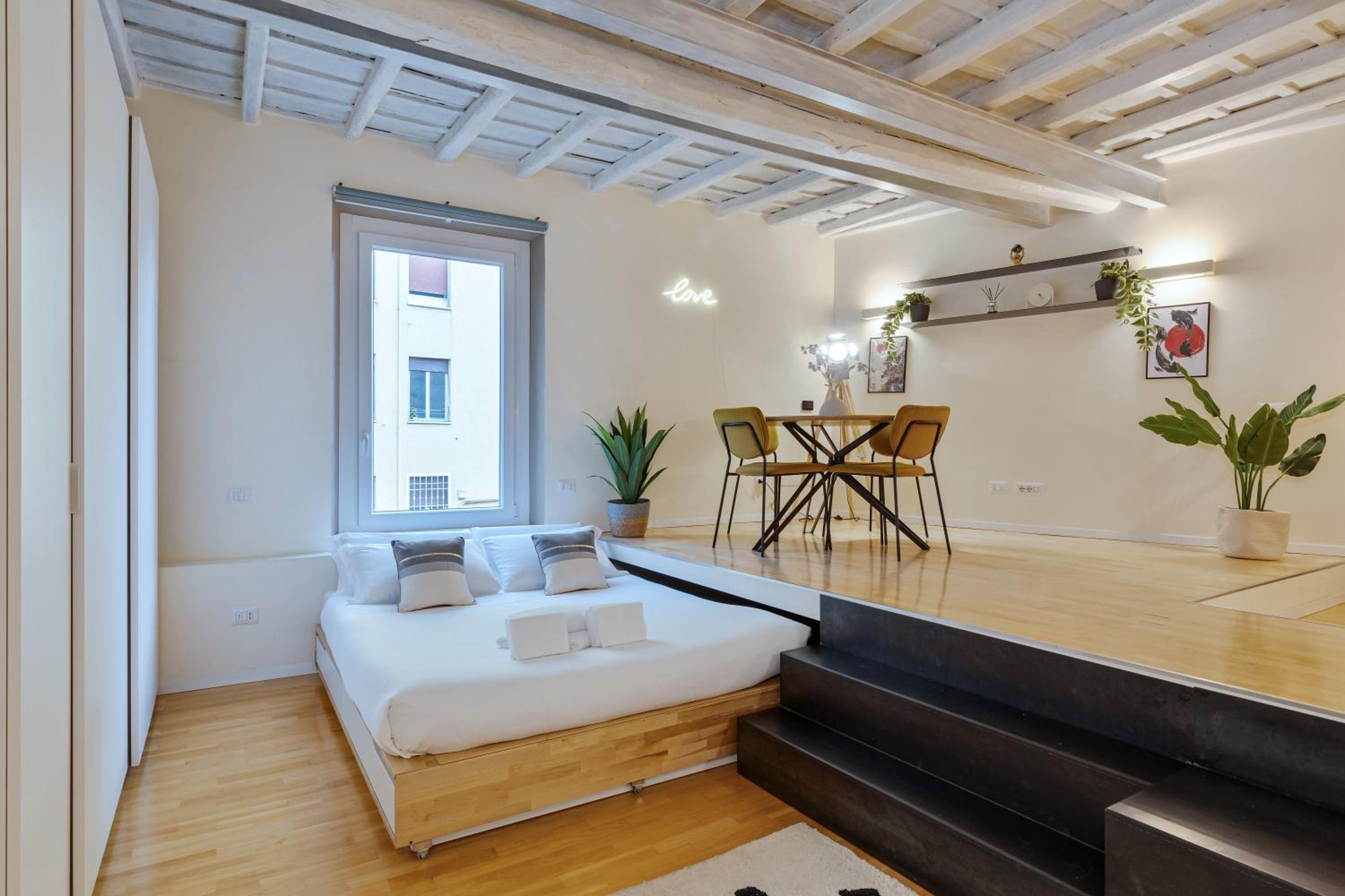 Cantoni 4A - Loft at Colosseum