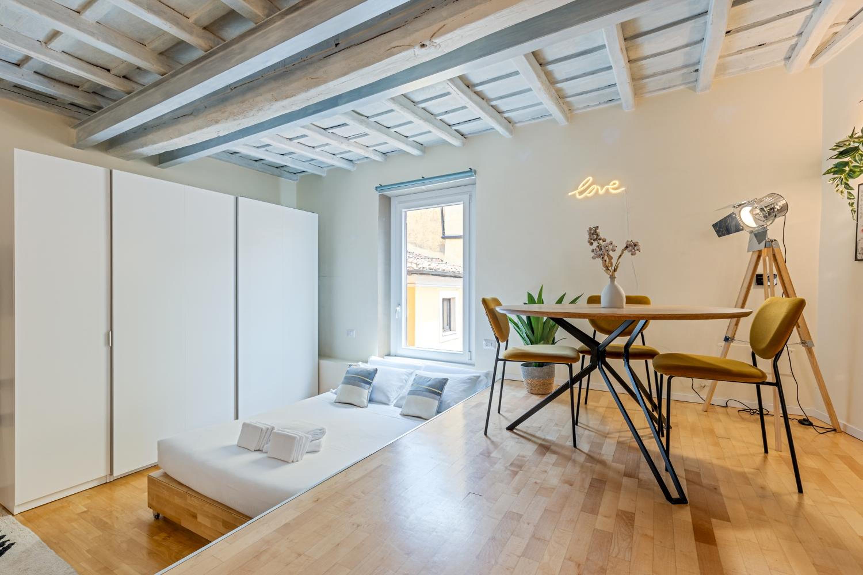 Cantoni 4A - Loft at Colosseum