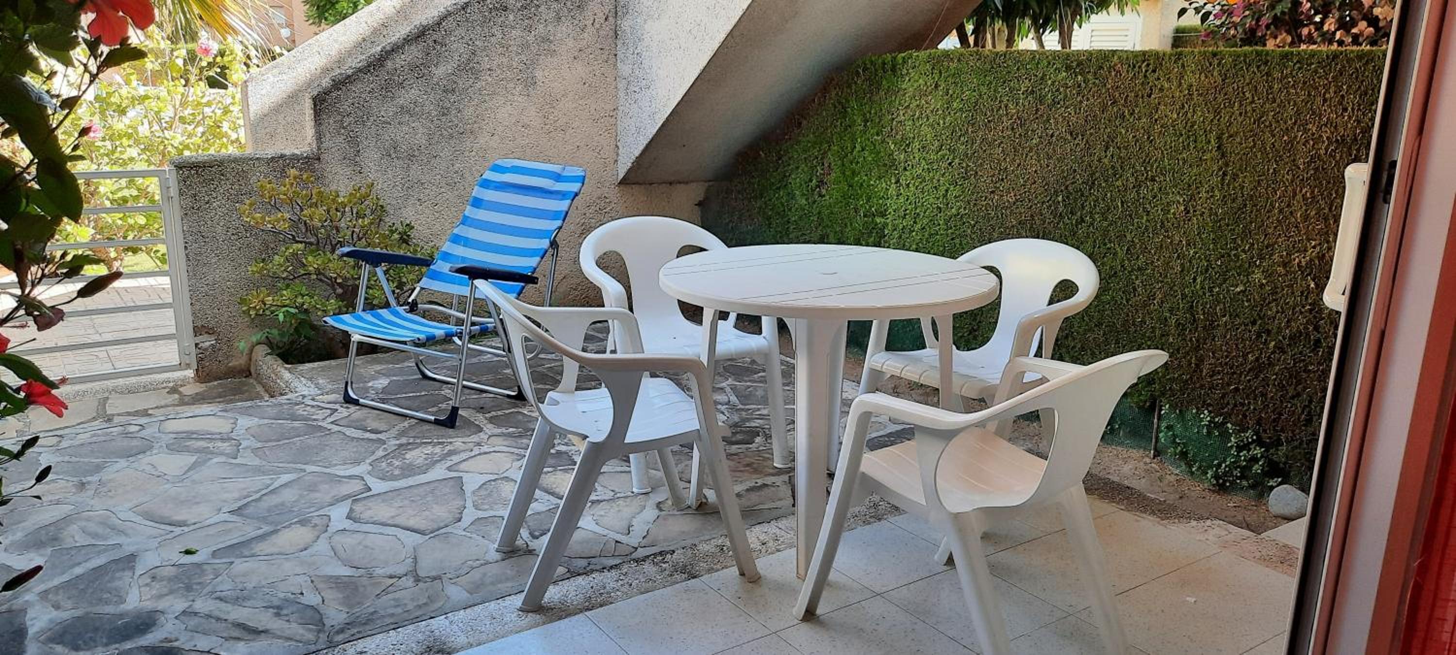 Apartamento dúplex con terraza y parking
