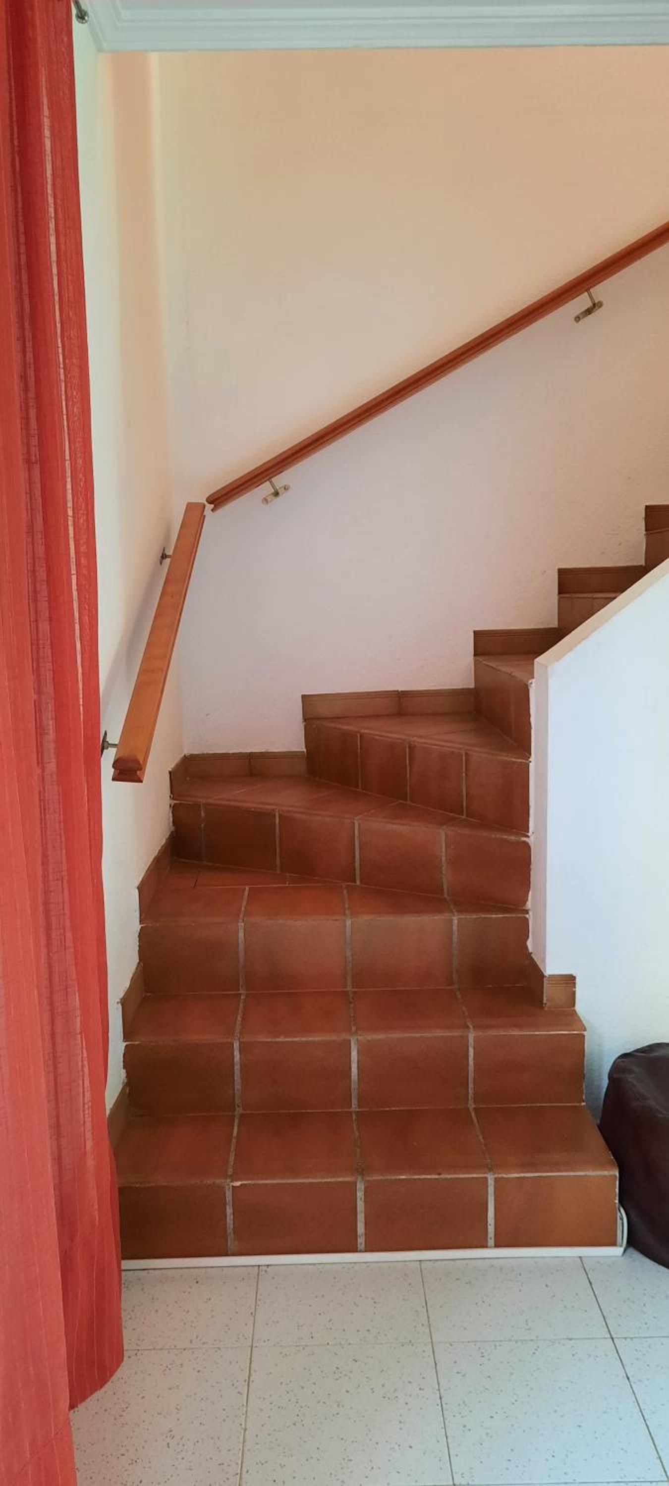 Apartamento dúplex con terraza y parking