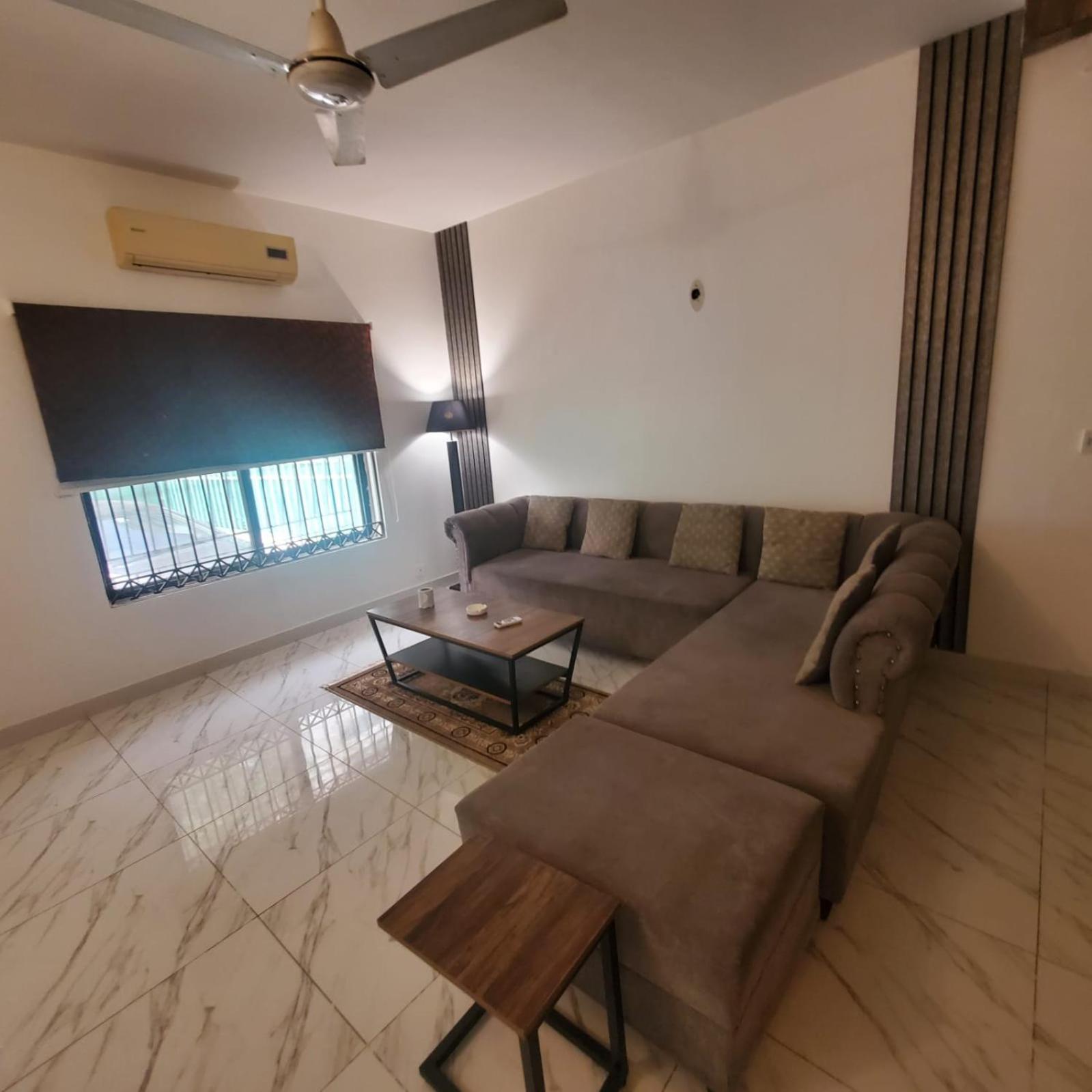 Exclusive Gated Apartment Park Tower view 3