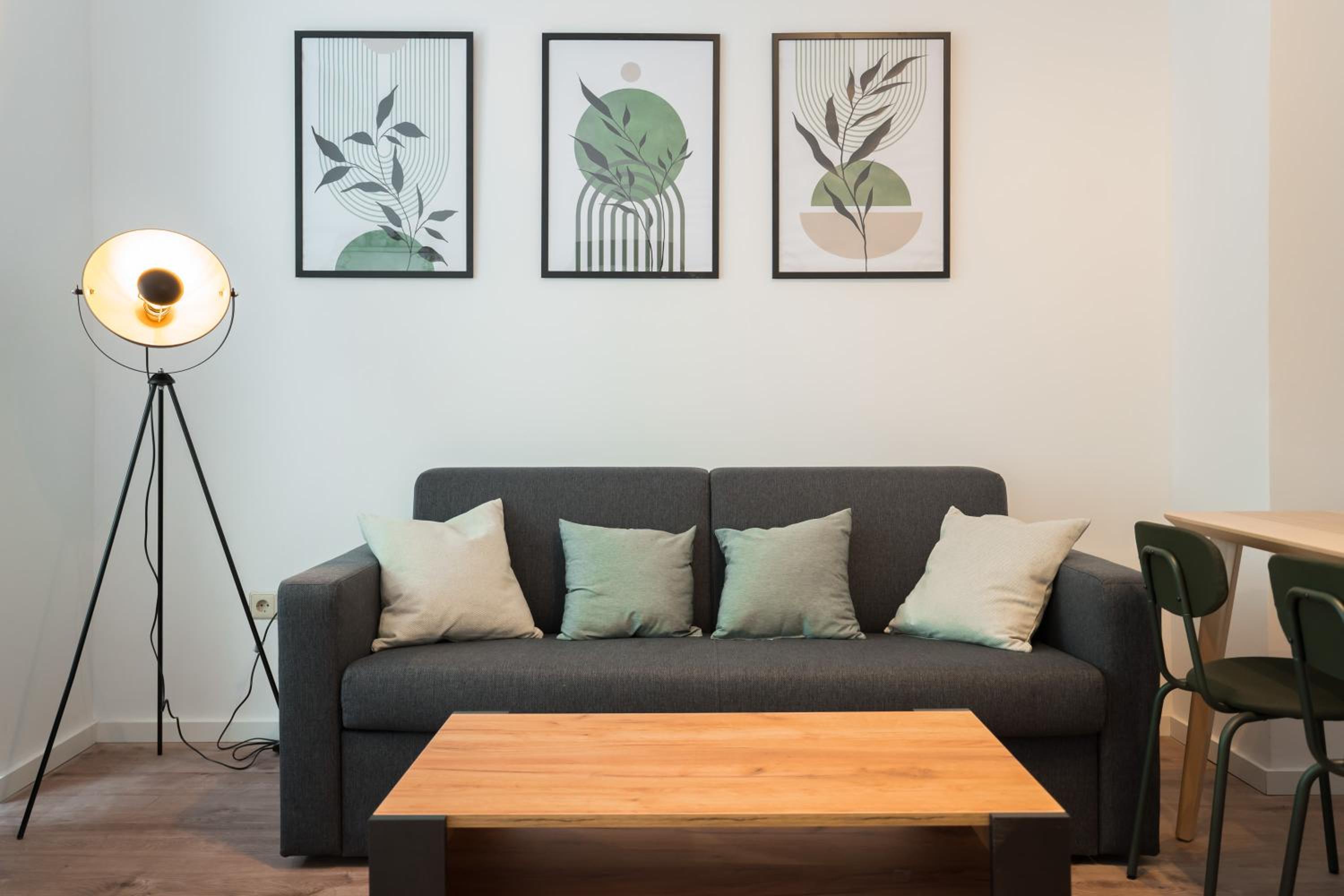 Spacious 1-Bedroom Apartment in Kreuzberg