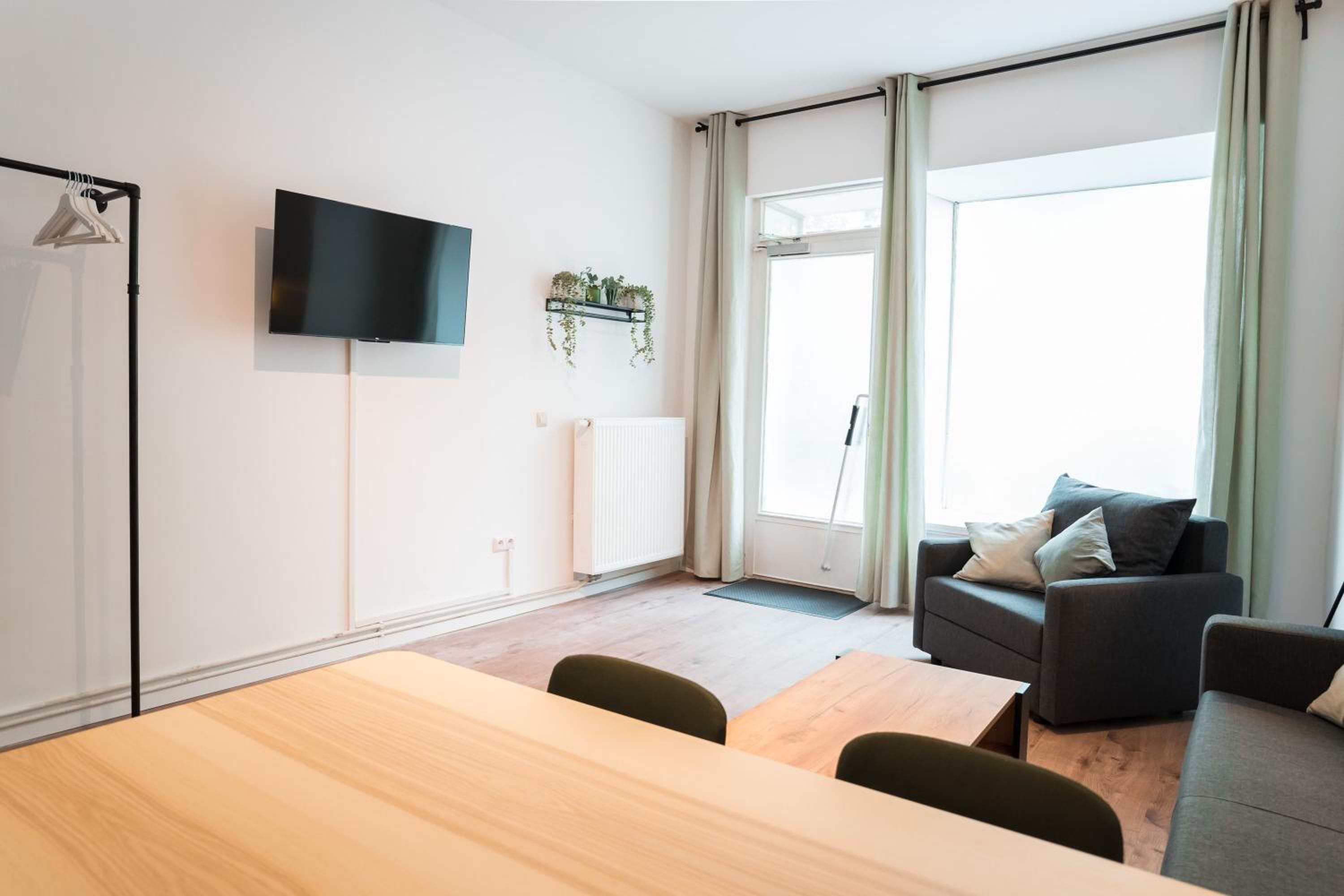 Spacious 1-Bedroom Apartment in Kreuzberg