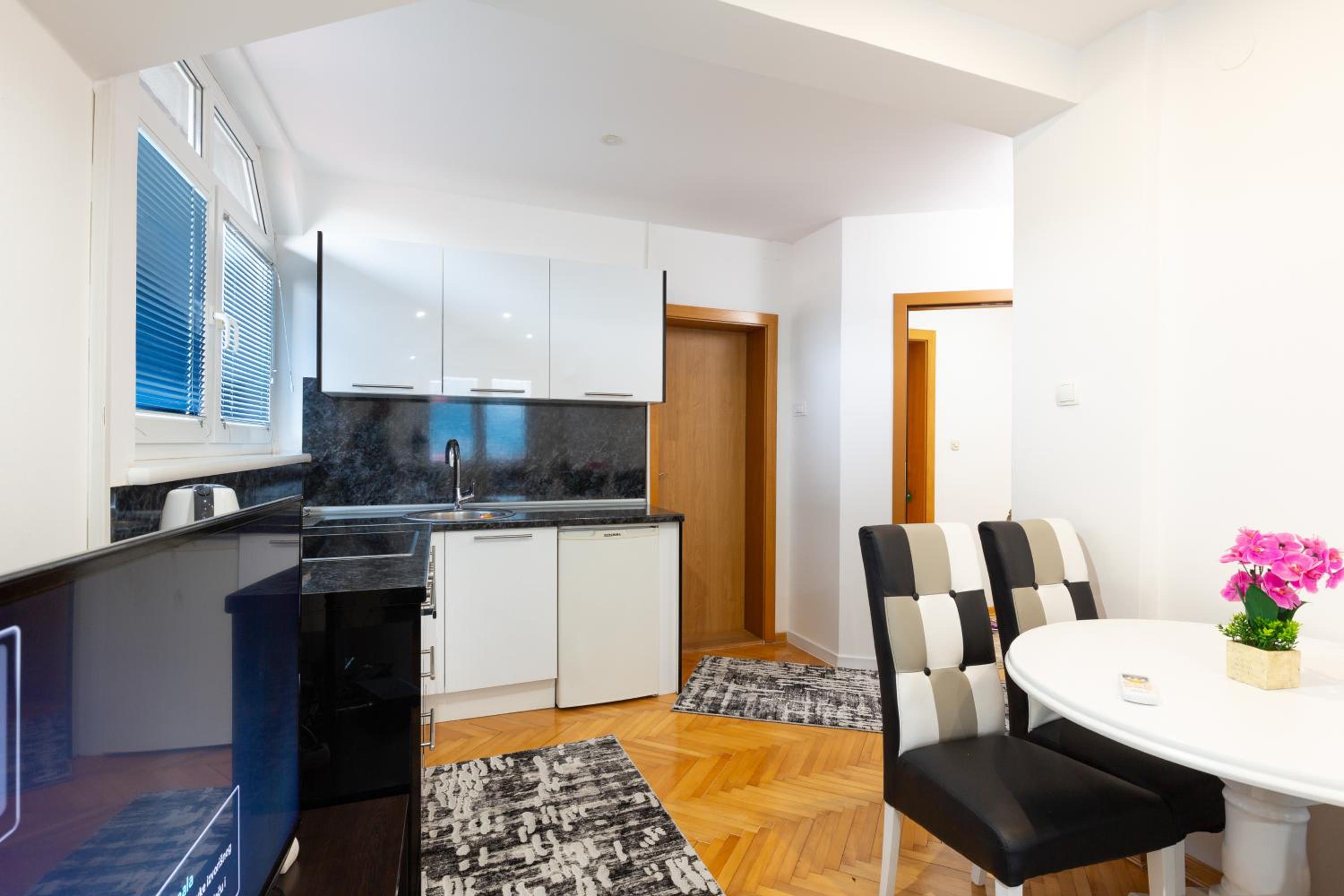 Evergreen Apartments