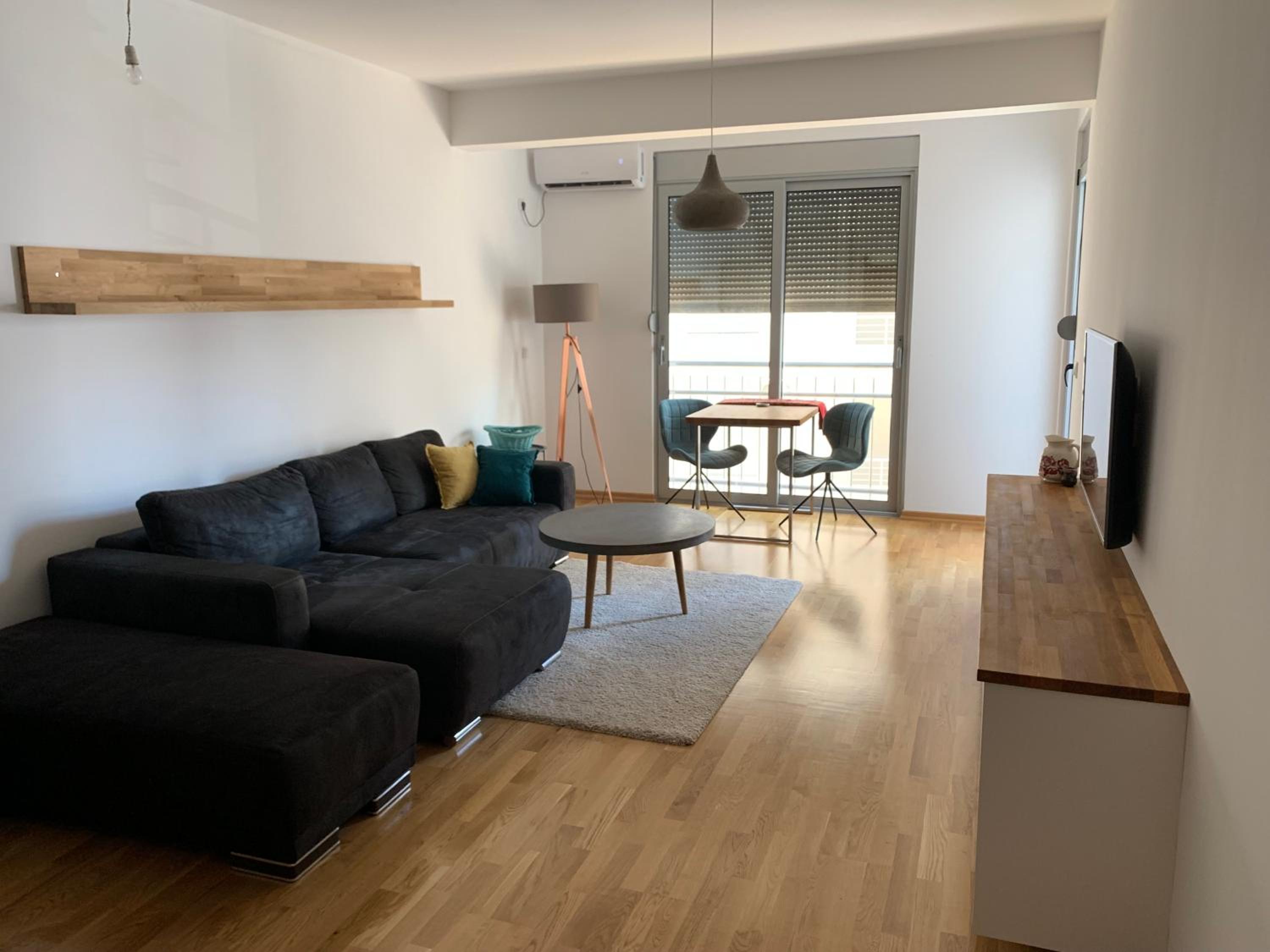 Dins Apartment