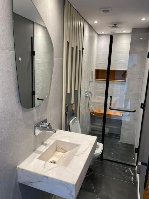 Luxury 3 bedroom apartment in new cairo view 2