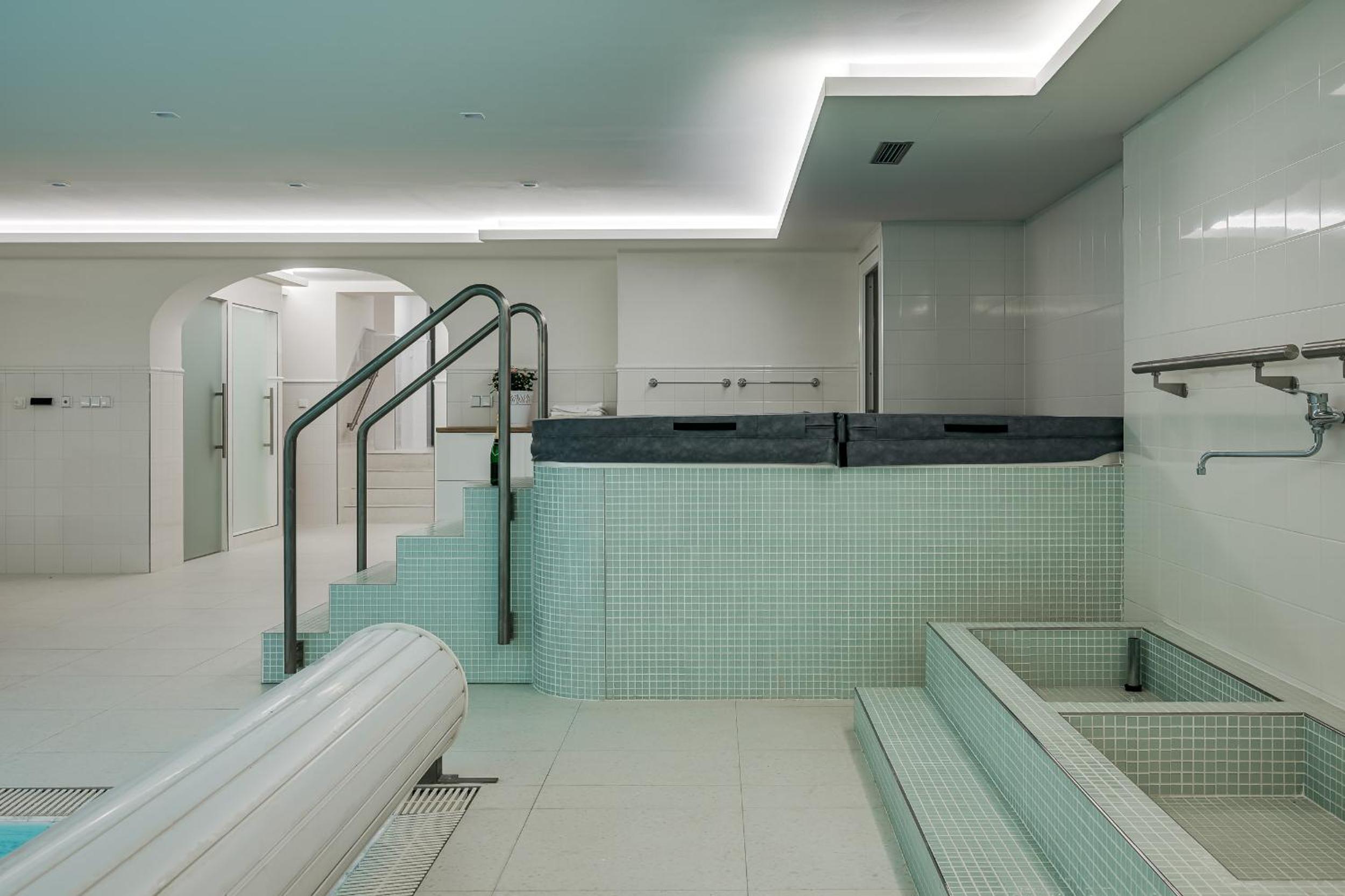 Vila Zlatý Slavík - Luxurious Villa with Spa
