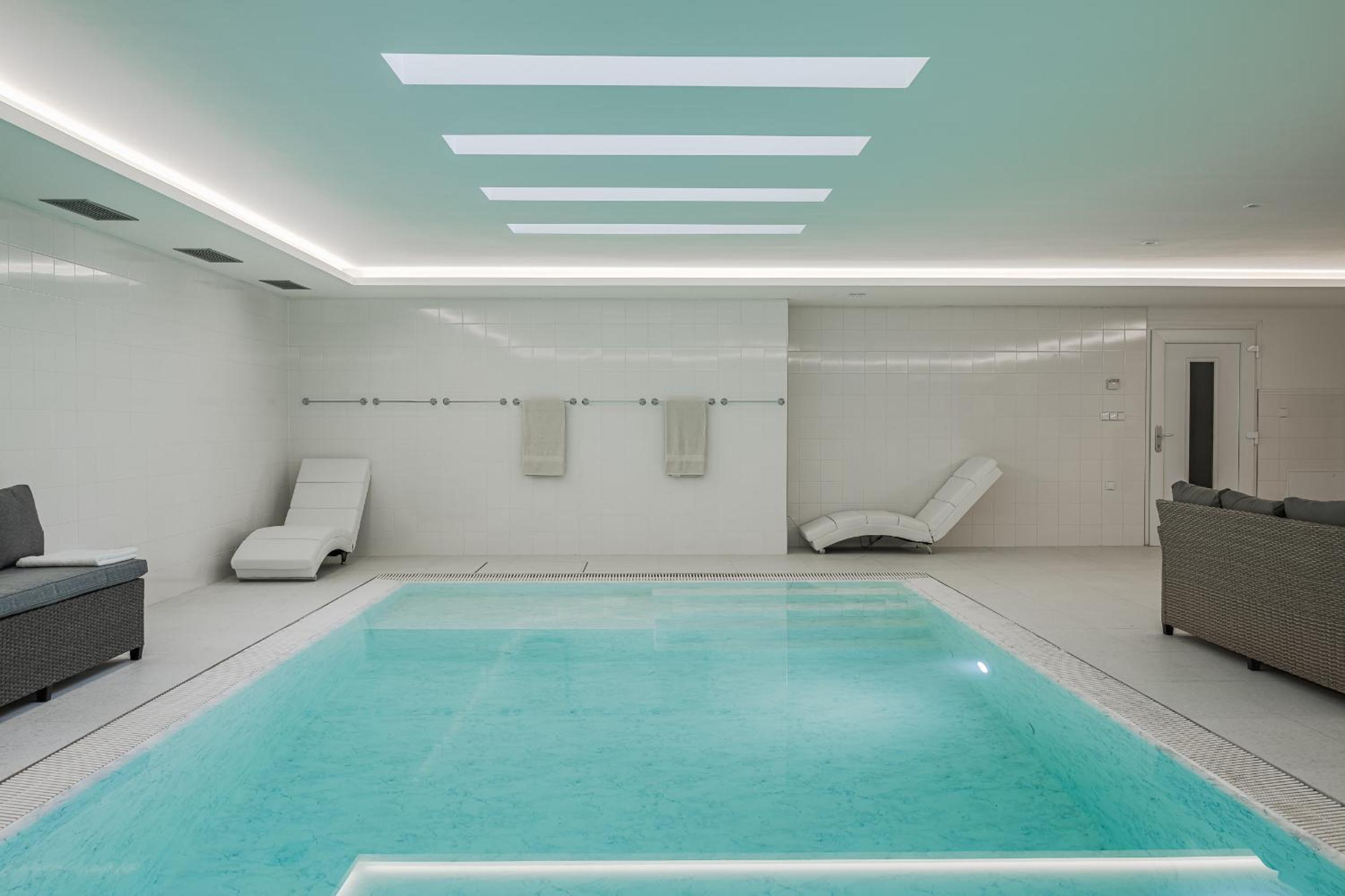 Vila Zlatý Slavík - Luxurious Villa with Spa